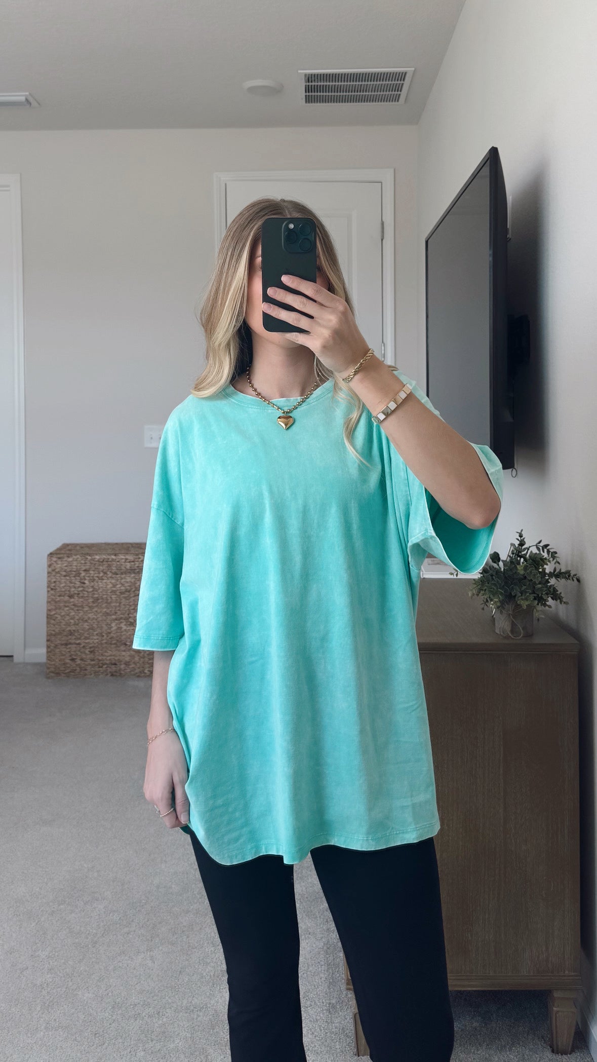 11 Color Options / Girlfriend Tee