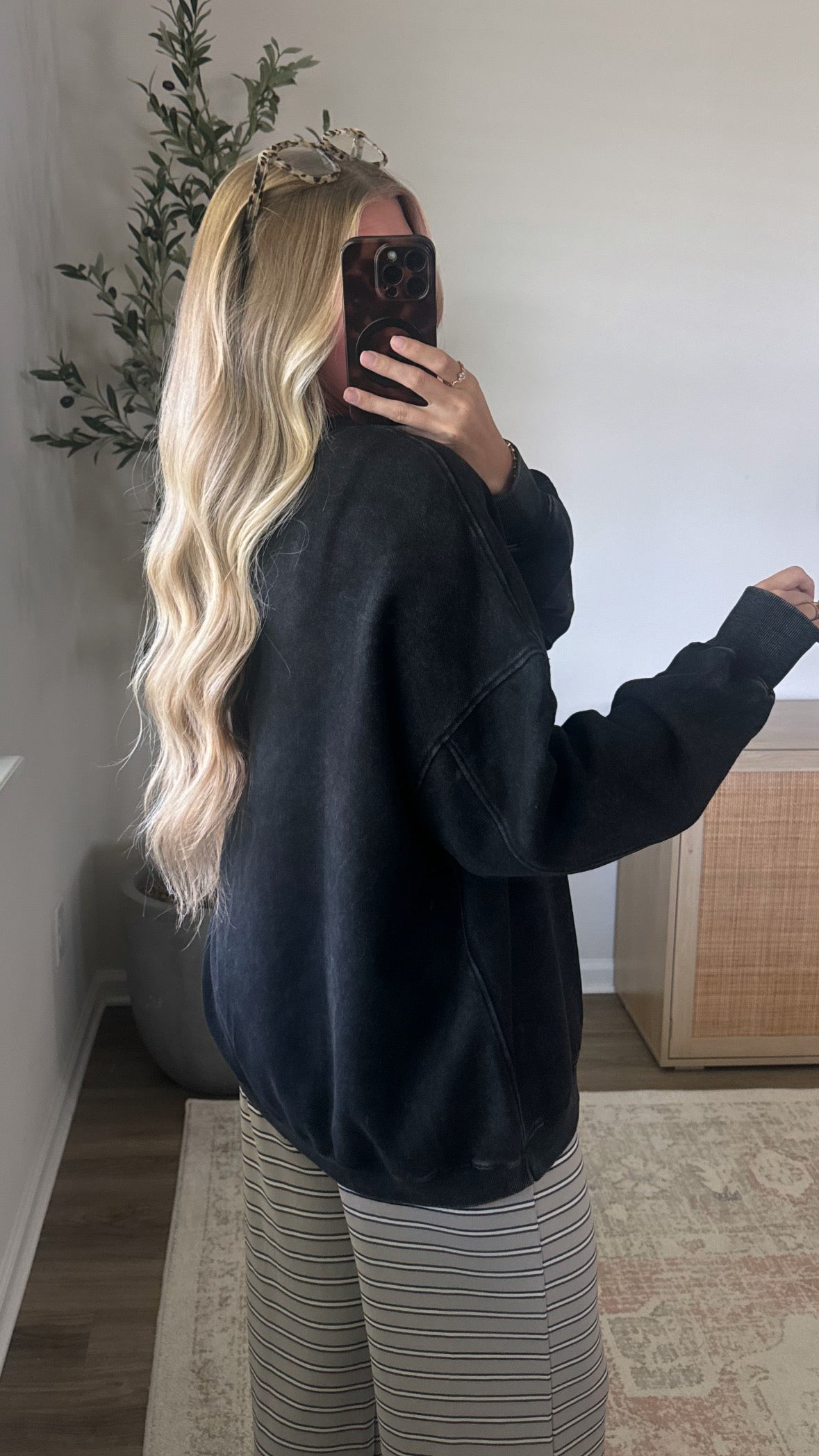 Sunday Crewneck Sweatshirt / Washed Black