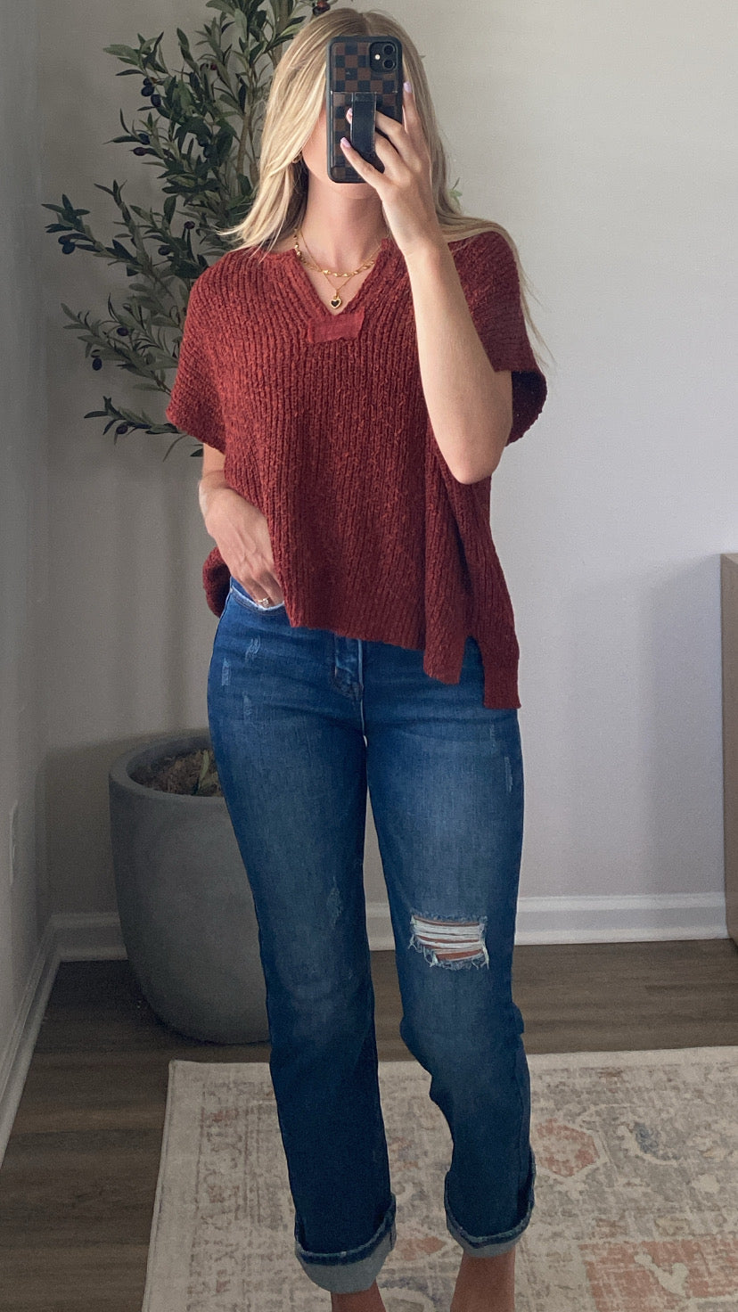 Sleeveless Popcorn Knit / Rust