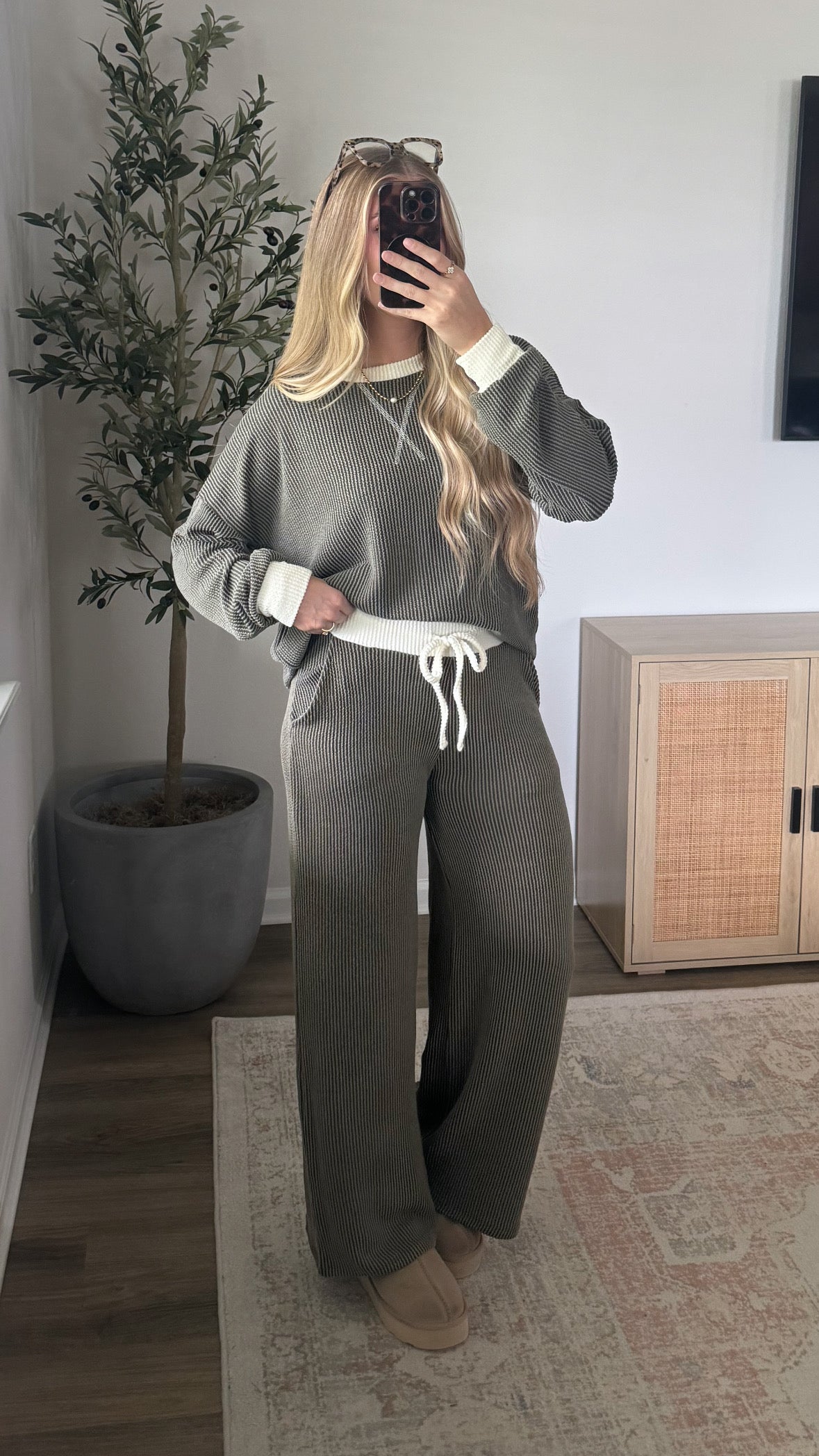 Macie Ribbed Pants Set / Olive Green