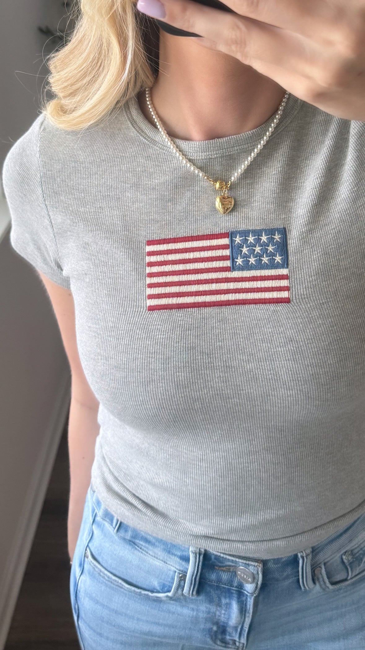 Embroidered Flag Tee / Grey