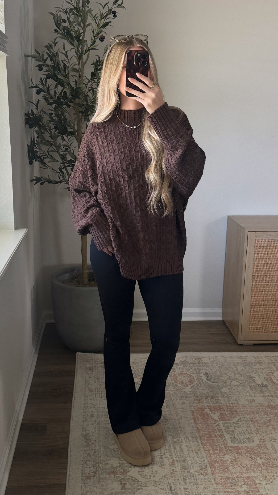 Mockneck Checkered Sweater / Brown