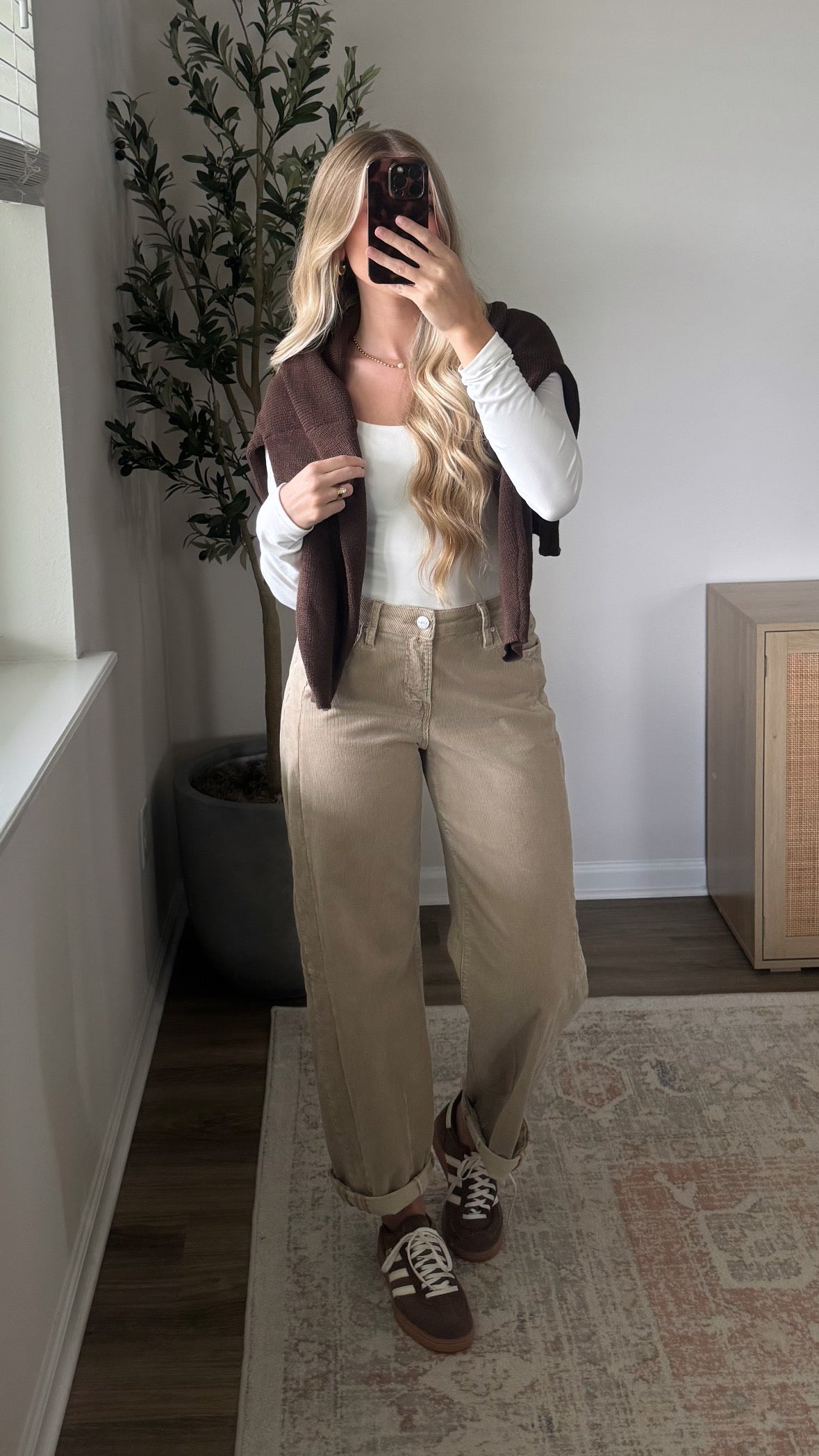 Corduroy Barrel Pants / Tan