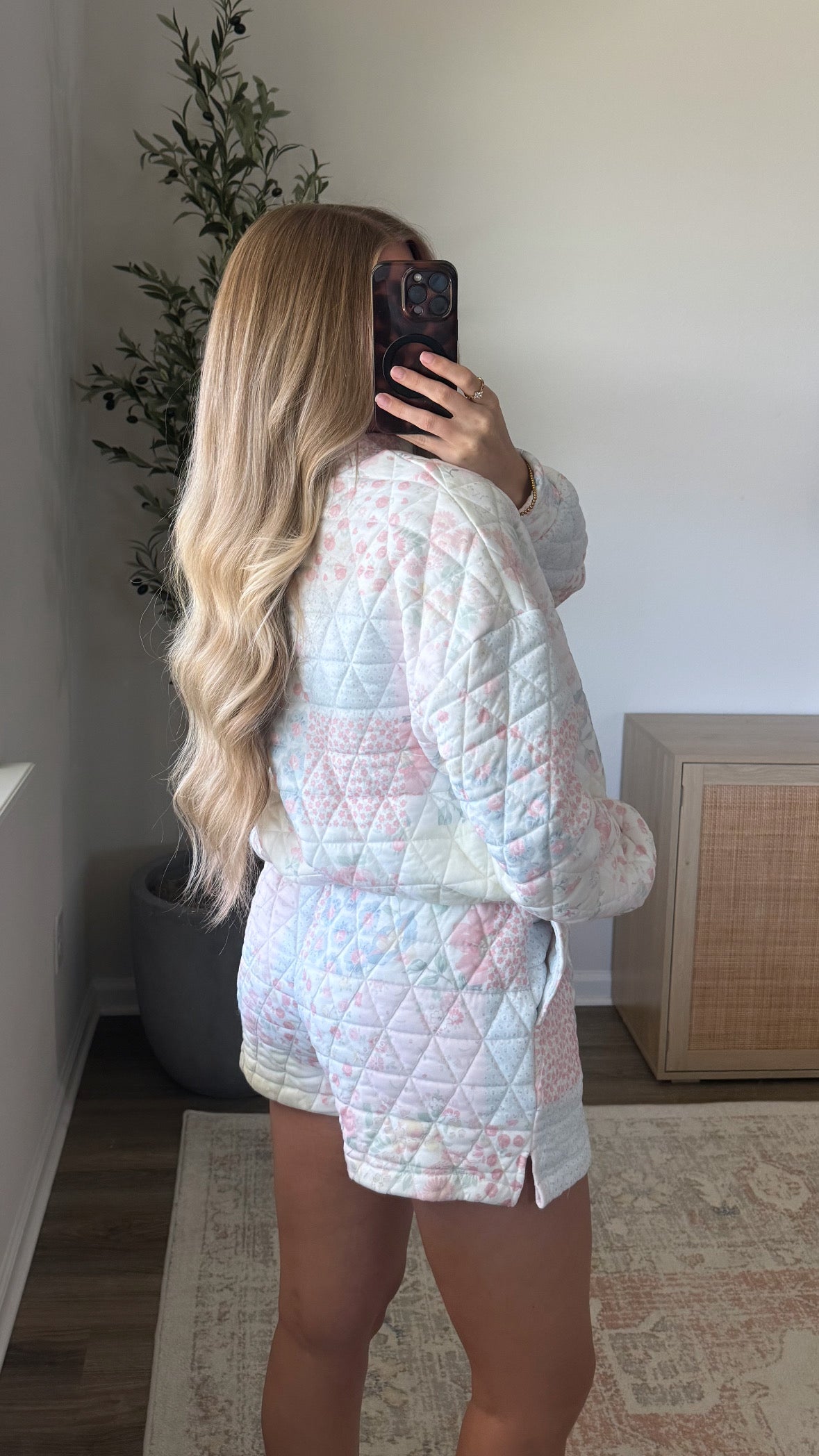 Quilted Floral Shorts / Pink