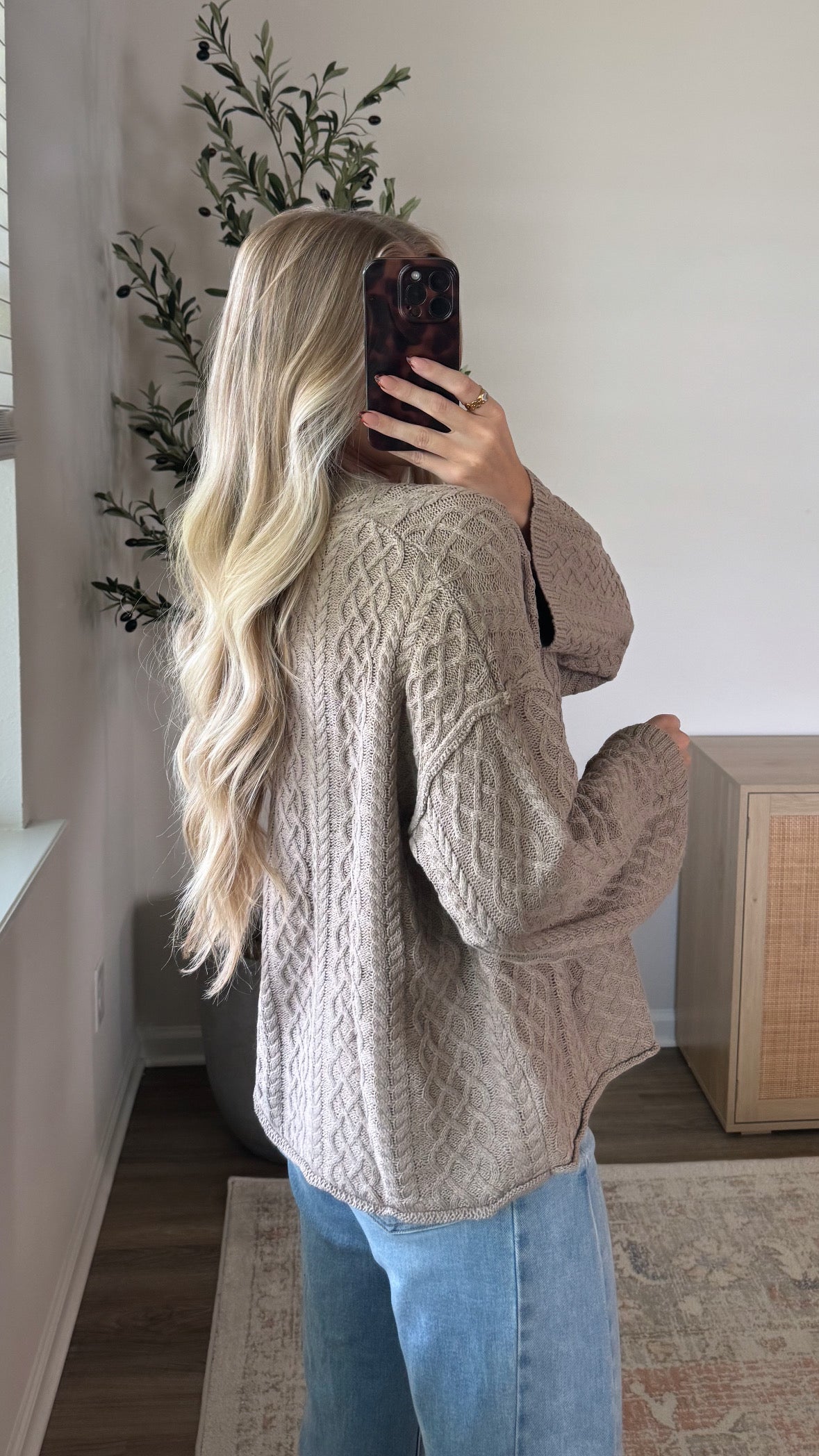 PREORDER (8/29) - Blakely Cable Knit Cardigan / Latte