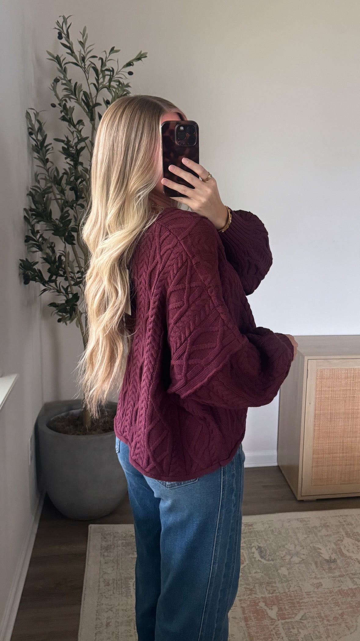 Cable Knit Sweater / Burgundy