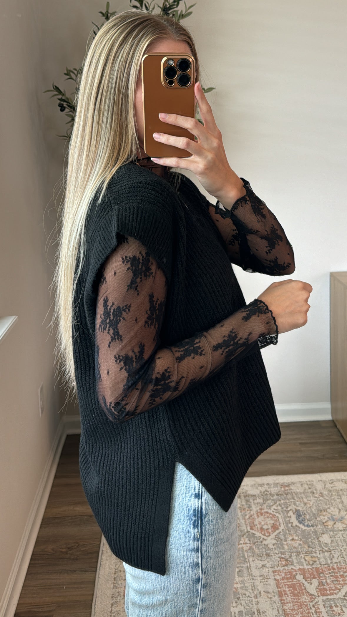 Side Slit Sweater Vest / Black
