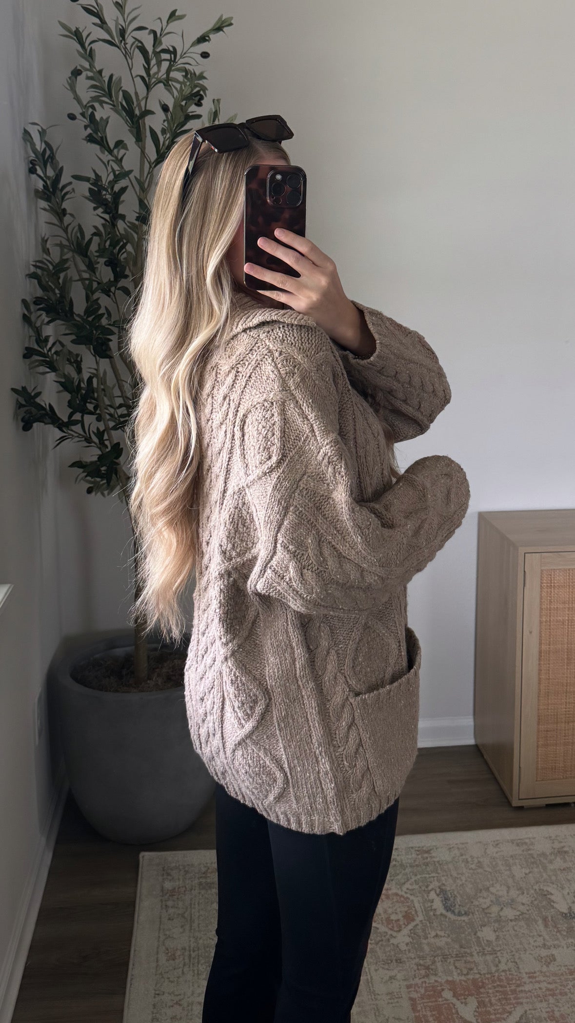 Chloe Cable Knit Cardigan / Mocha