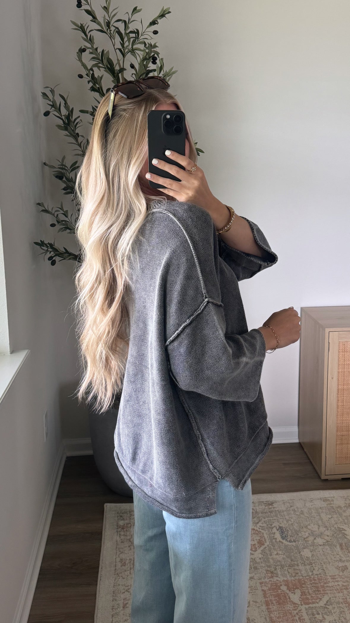 Amelia Lightweight Sweater / Charcoal