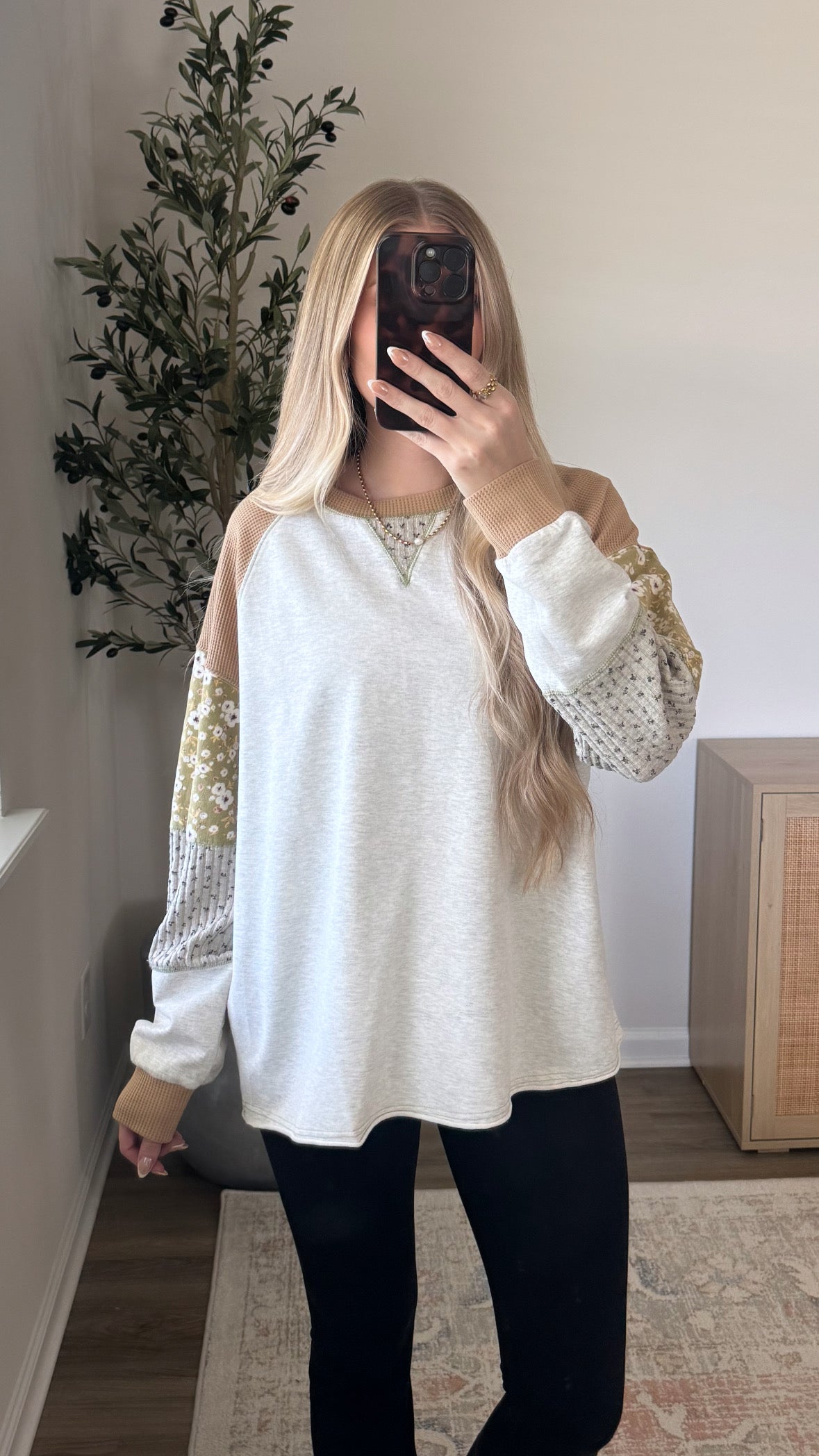 Floral Patchwork Pullover / Heather Grey