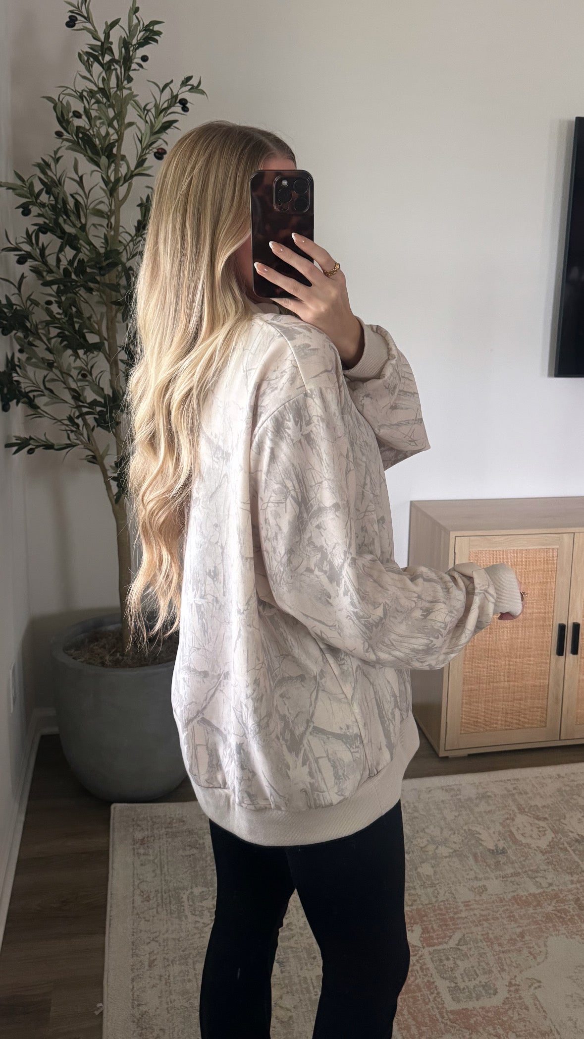 Camo Mockneck Sweatshirt / Grey