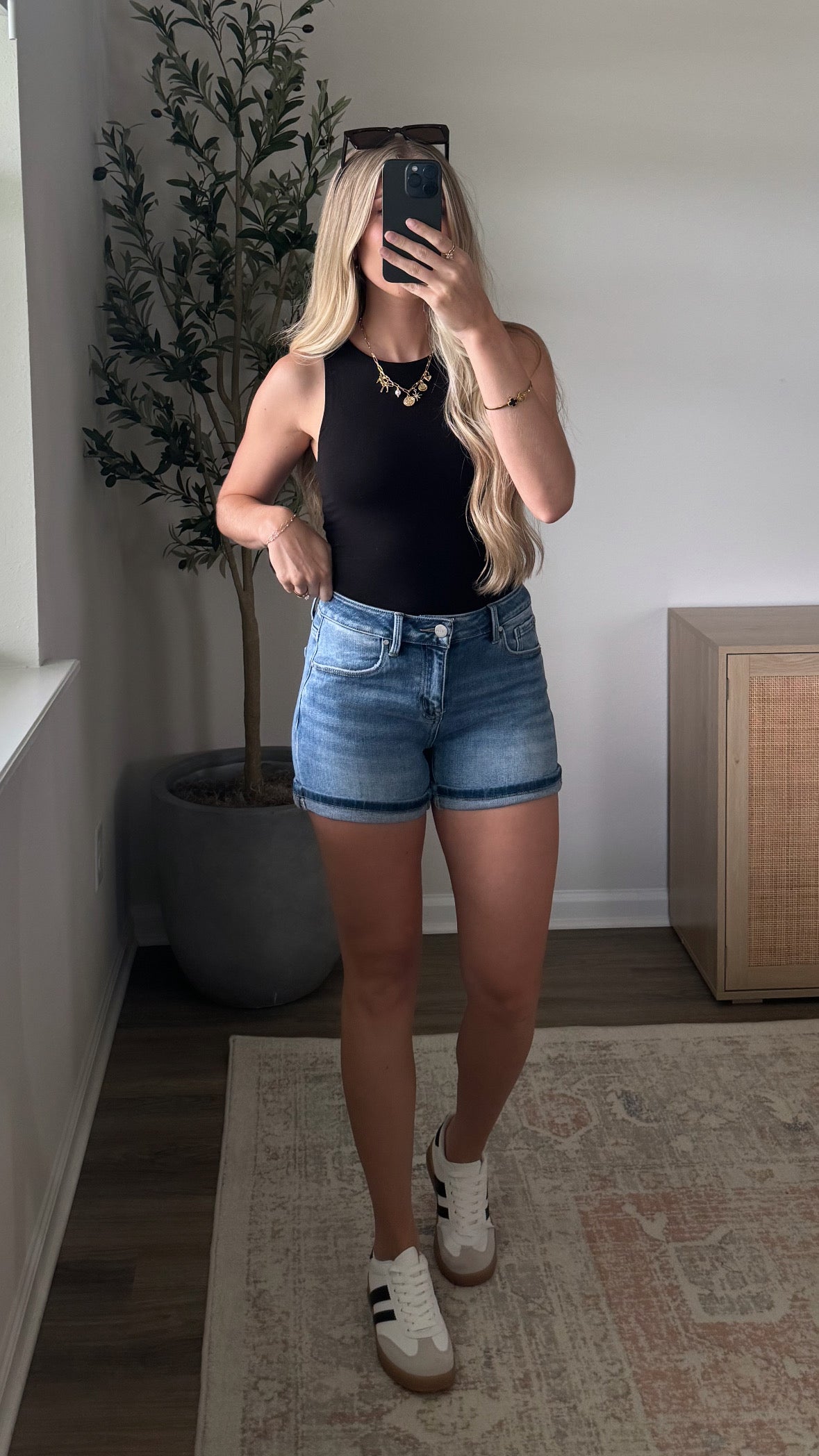 Carmen Mid Rise Shorts