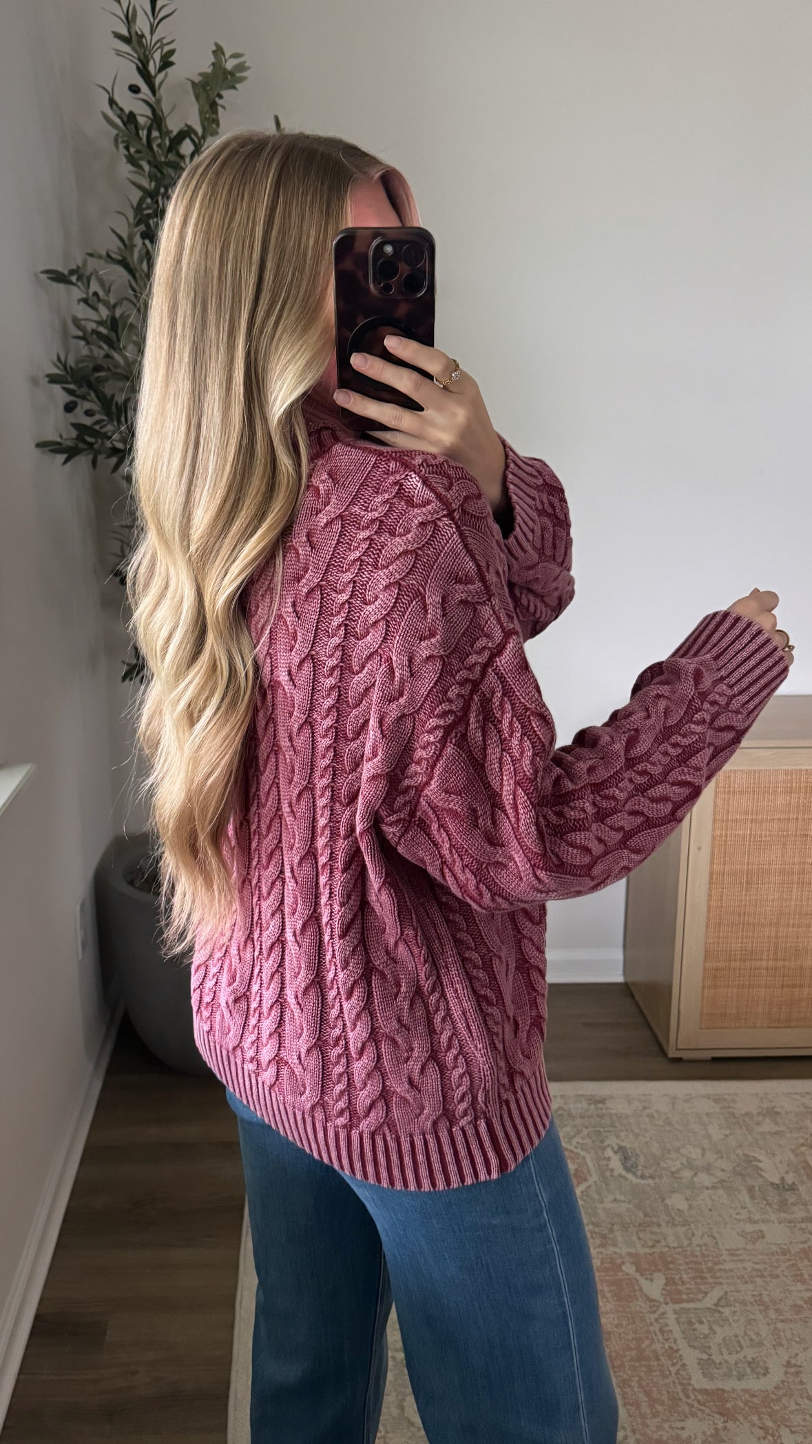 Riley Cable Knit Cardigan / Burgundy