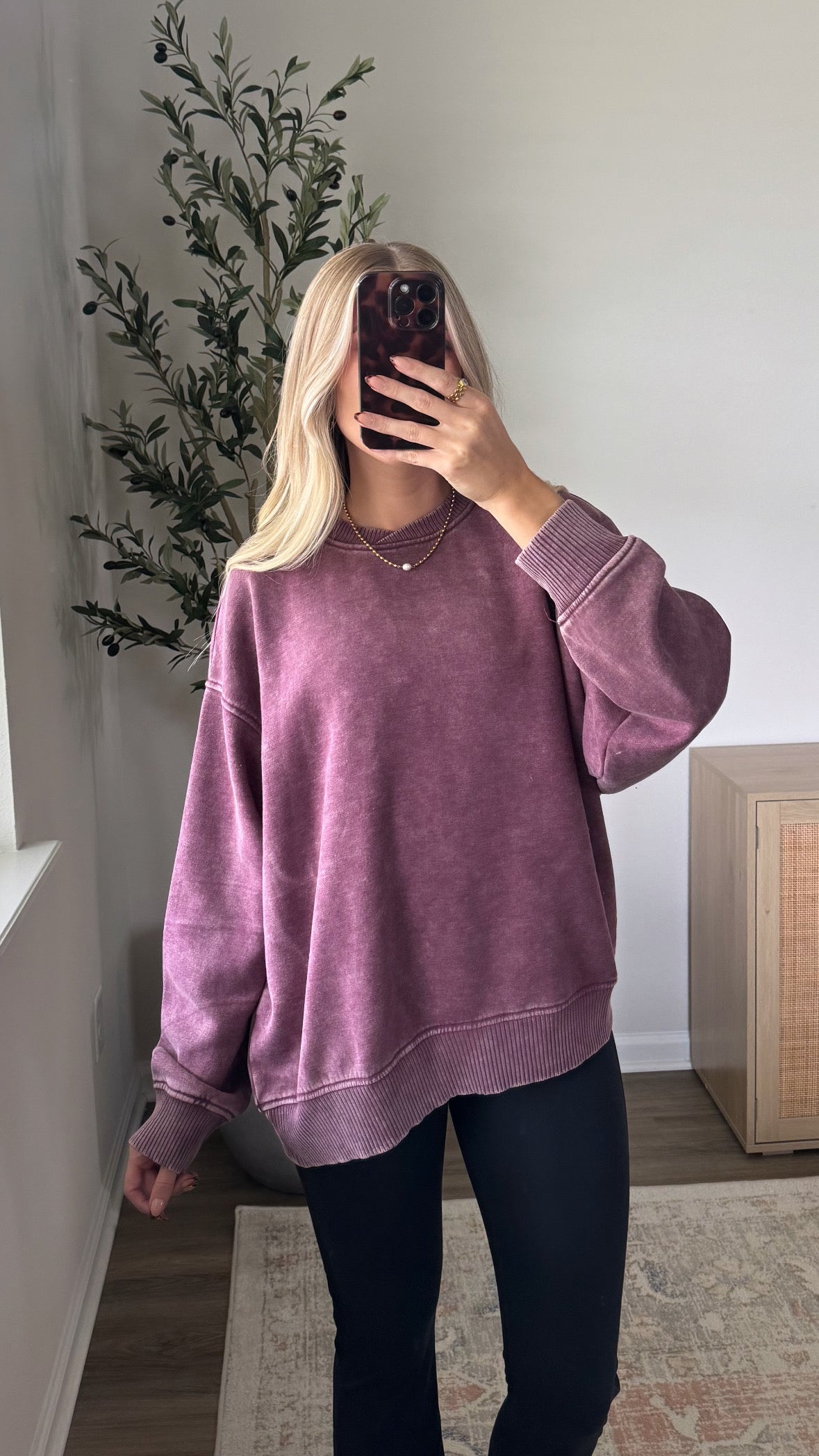 Cozy Fleece Pullover / Eggplant