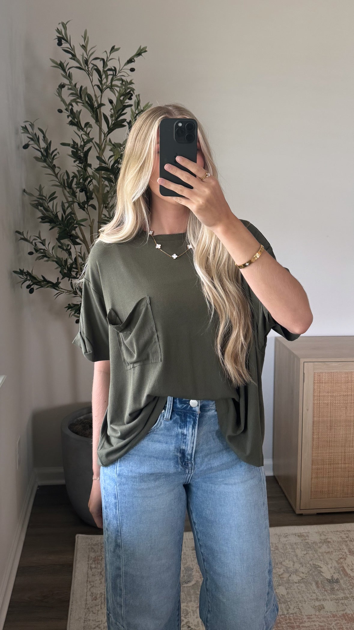 6 Colors / Slouchy Pocket Tee