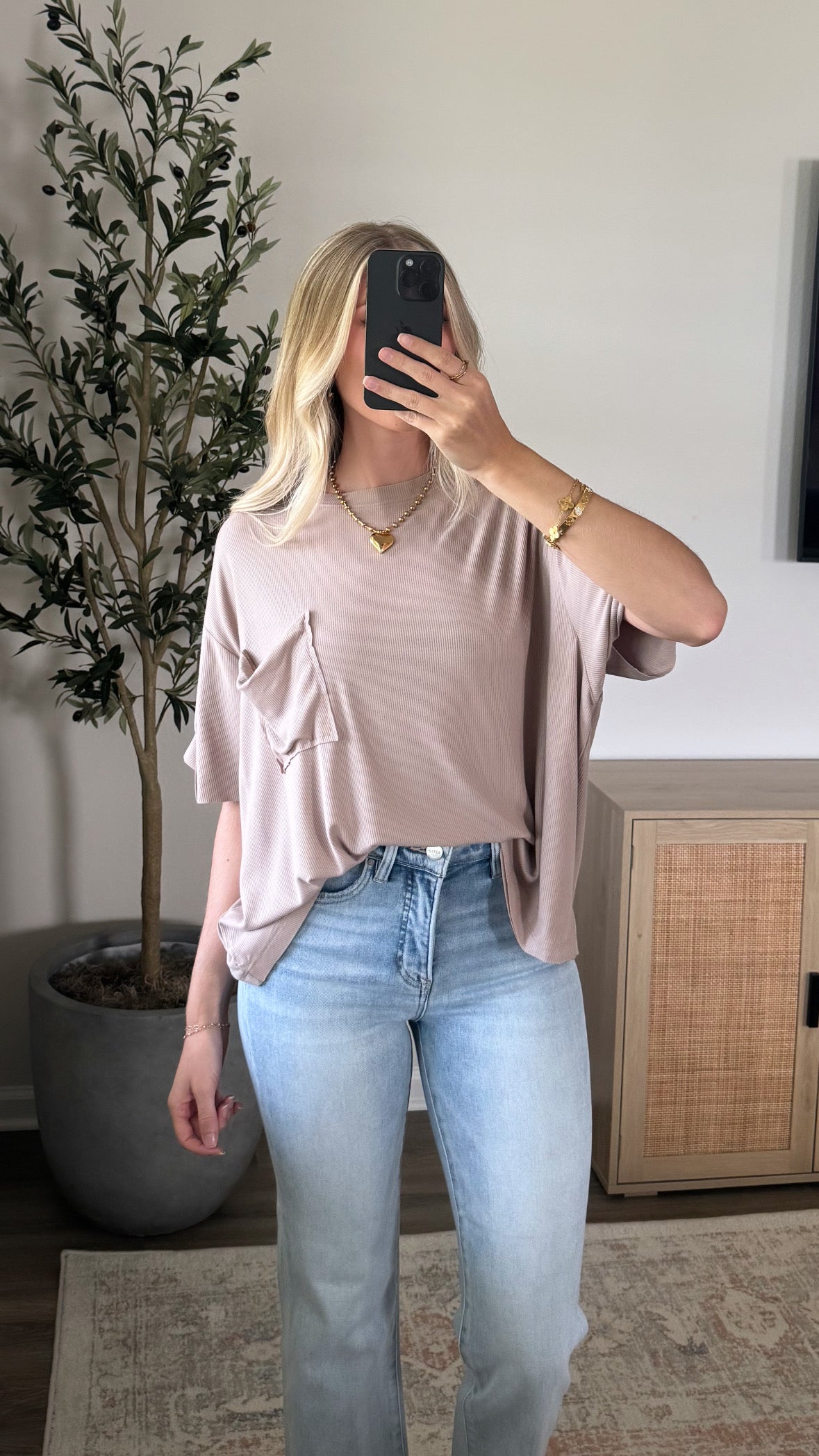 6 Colors / Slouchy Pocket Tee