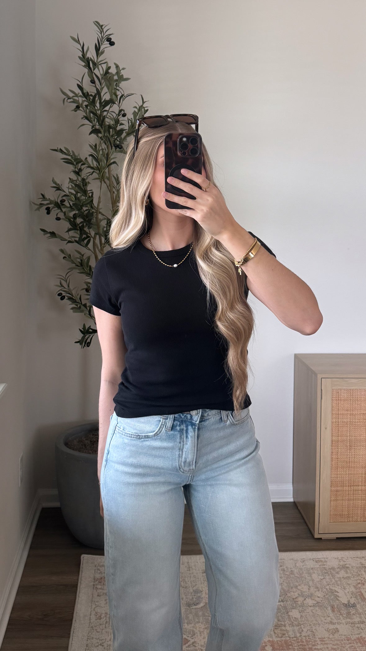 Basic Ribbed Tee / Black