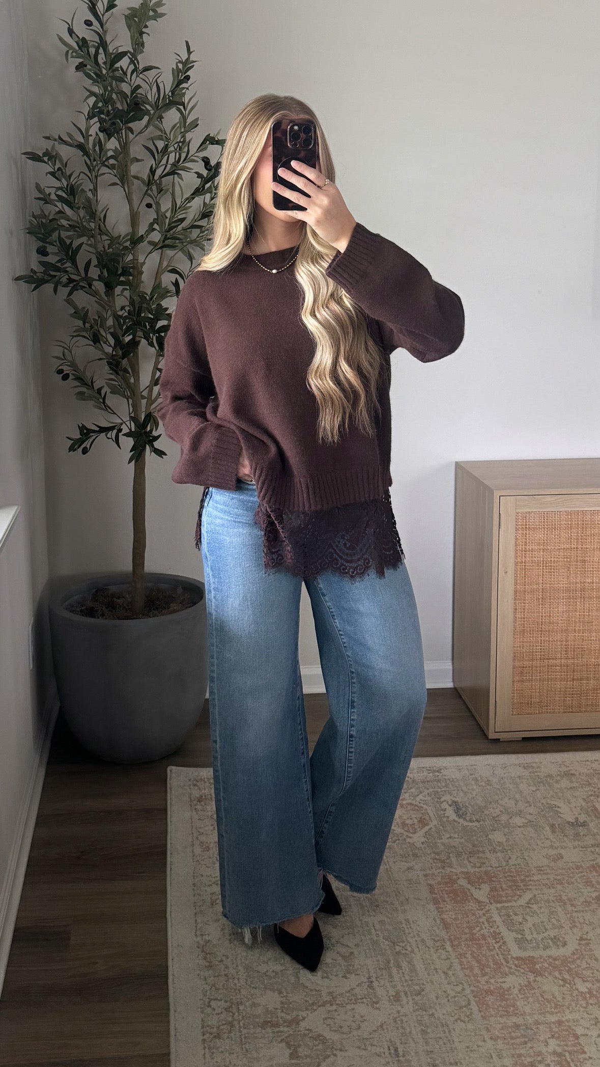 Lace Trim Sweater / Dark Brown