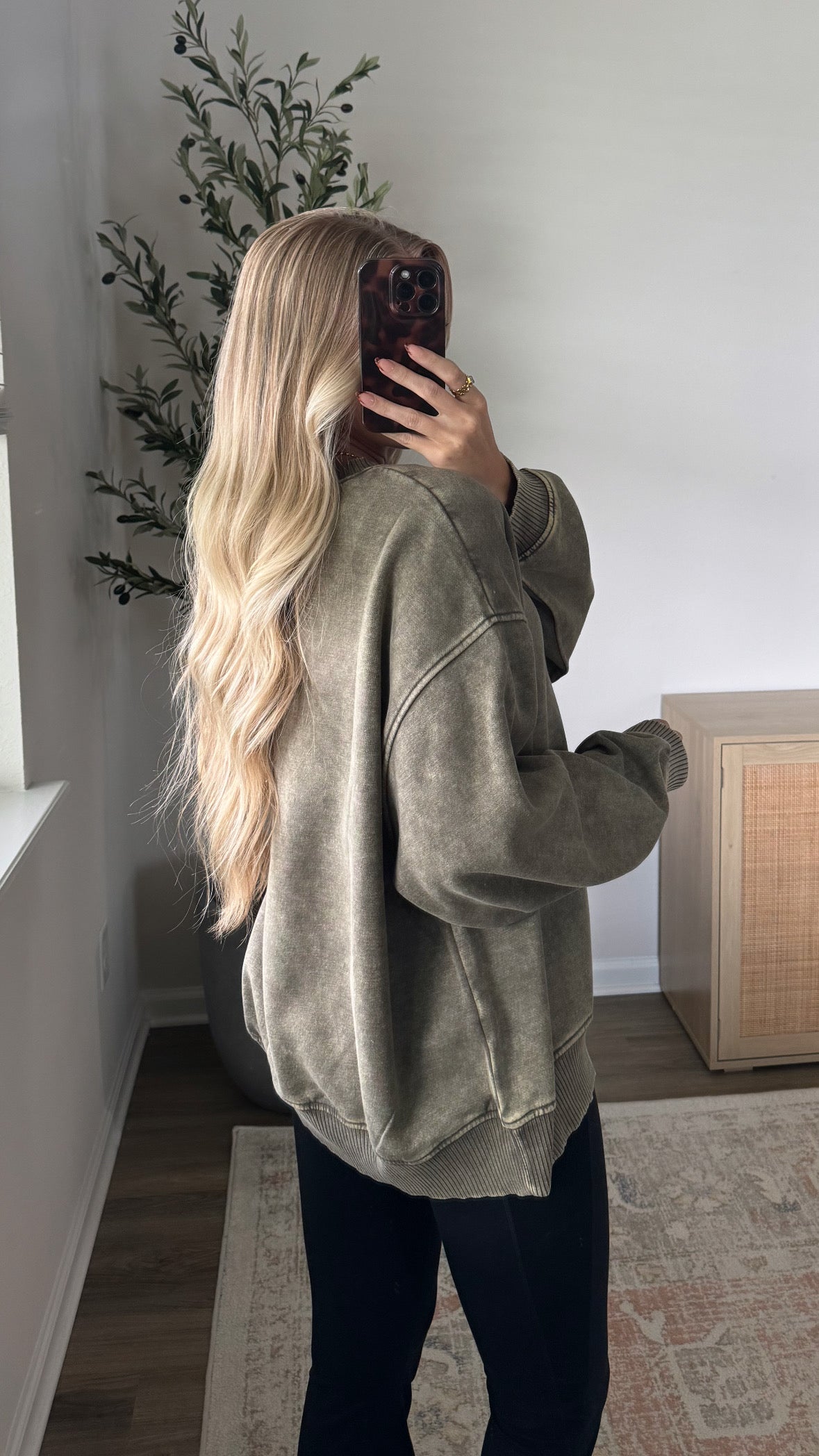 Cozy Fleece Pullover / Dark Olive