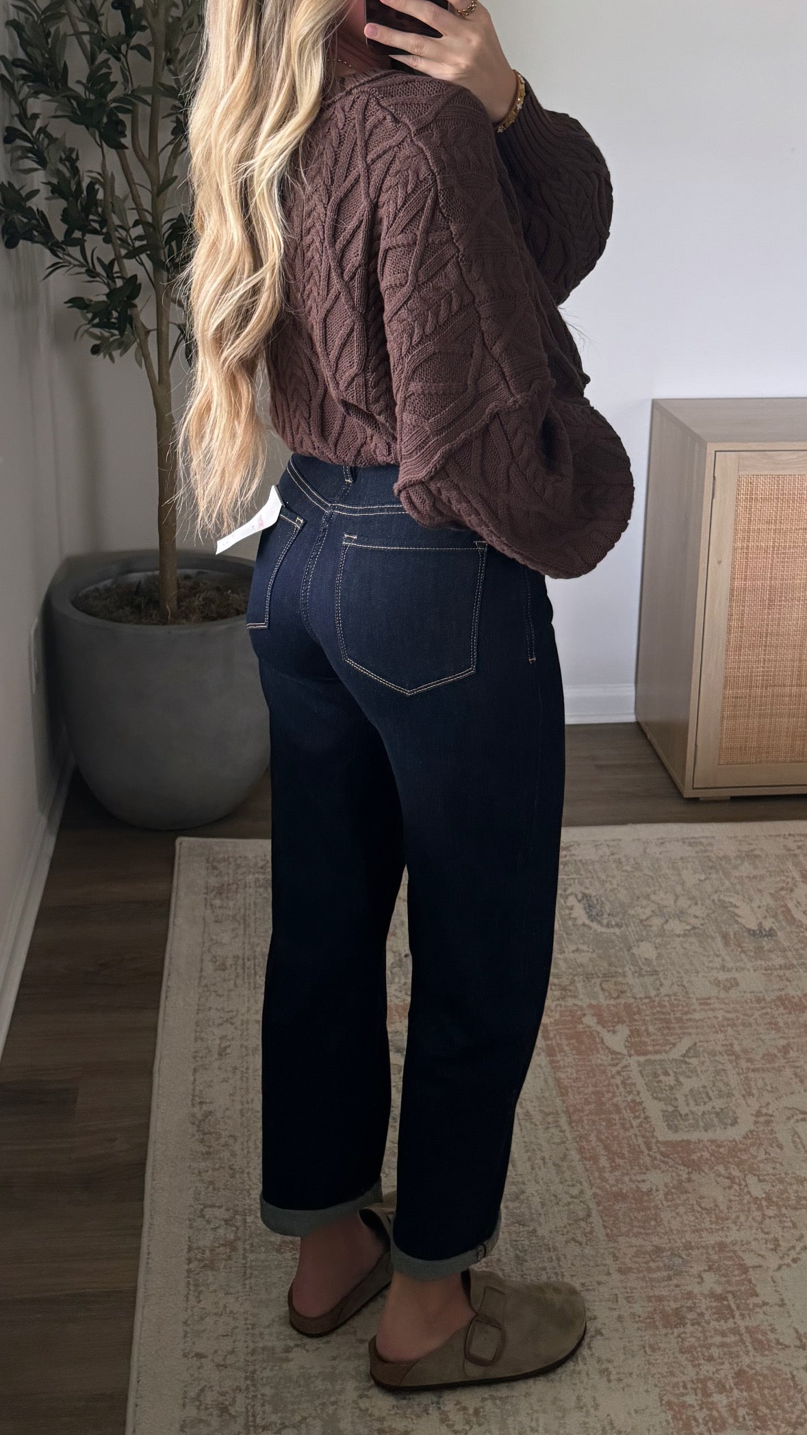 Tessa Comfort Barrel Jeans / Dark Wash