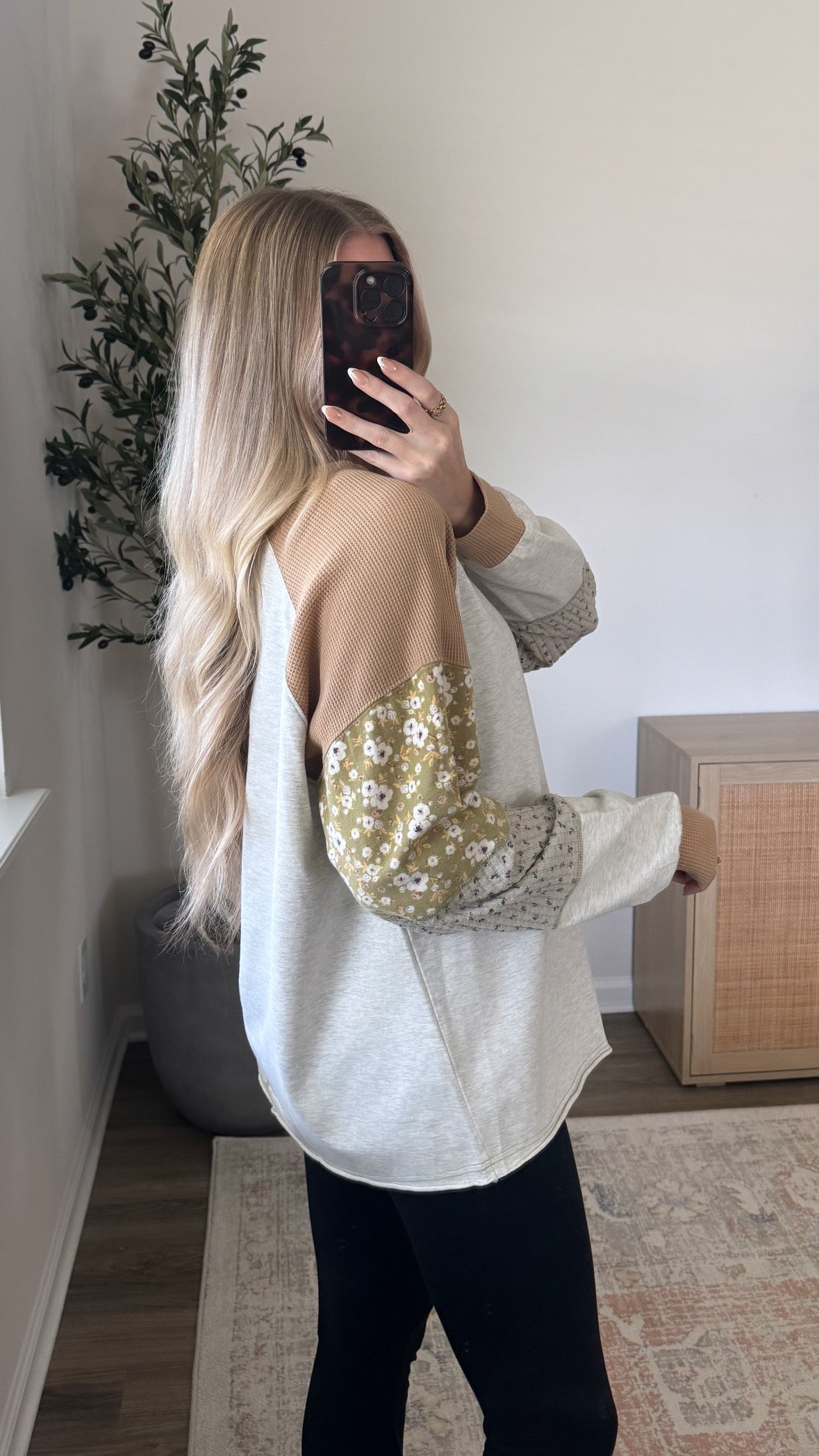 Floral Patchwork Pullover / Heather Grey