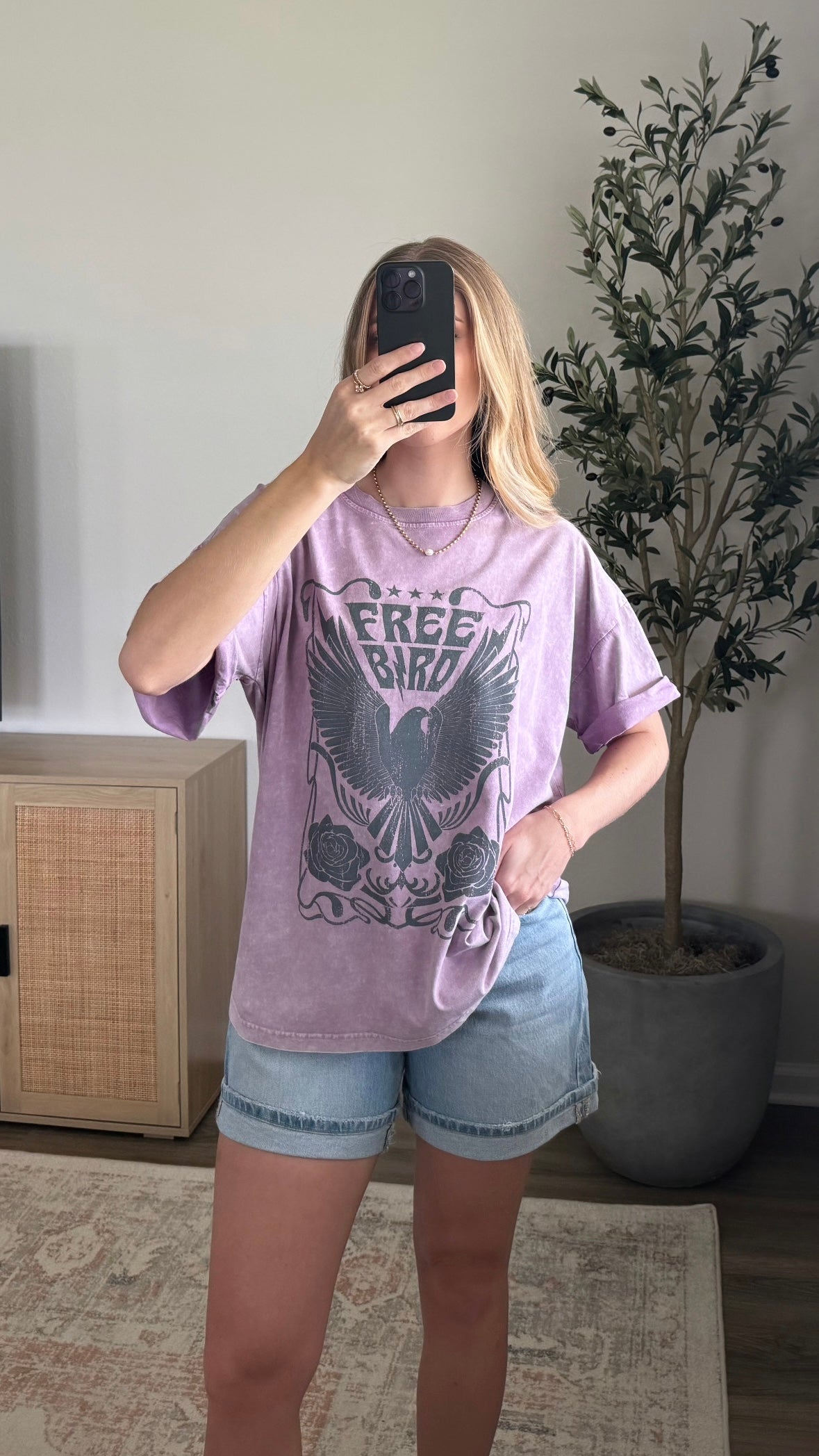 Cuffed Free Bird Graphic Tee / Lavender