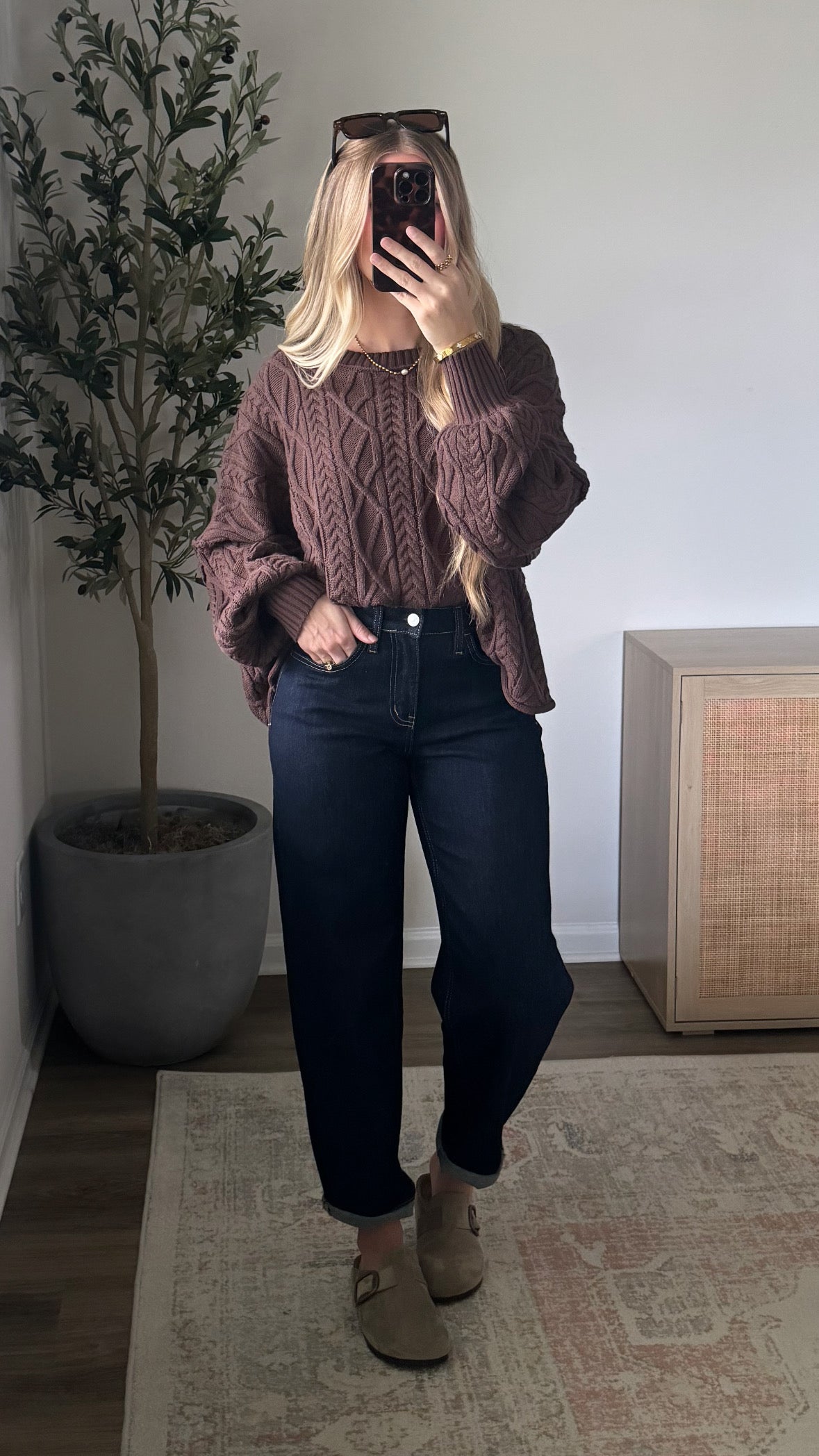 Tessa Comfort Barrel Jeans / Dark Wash