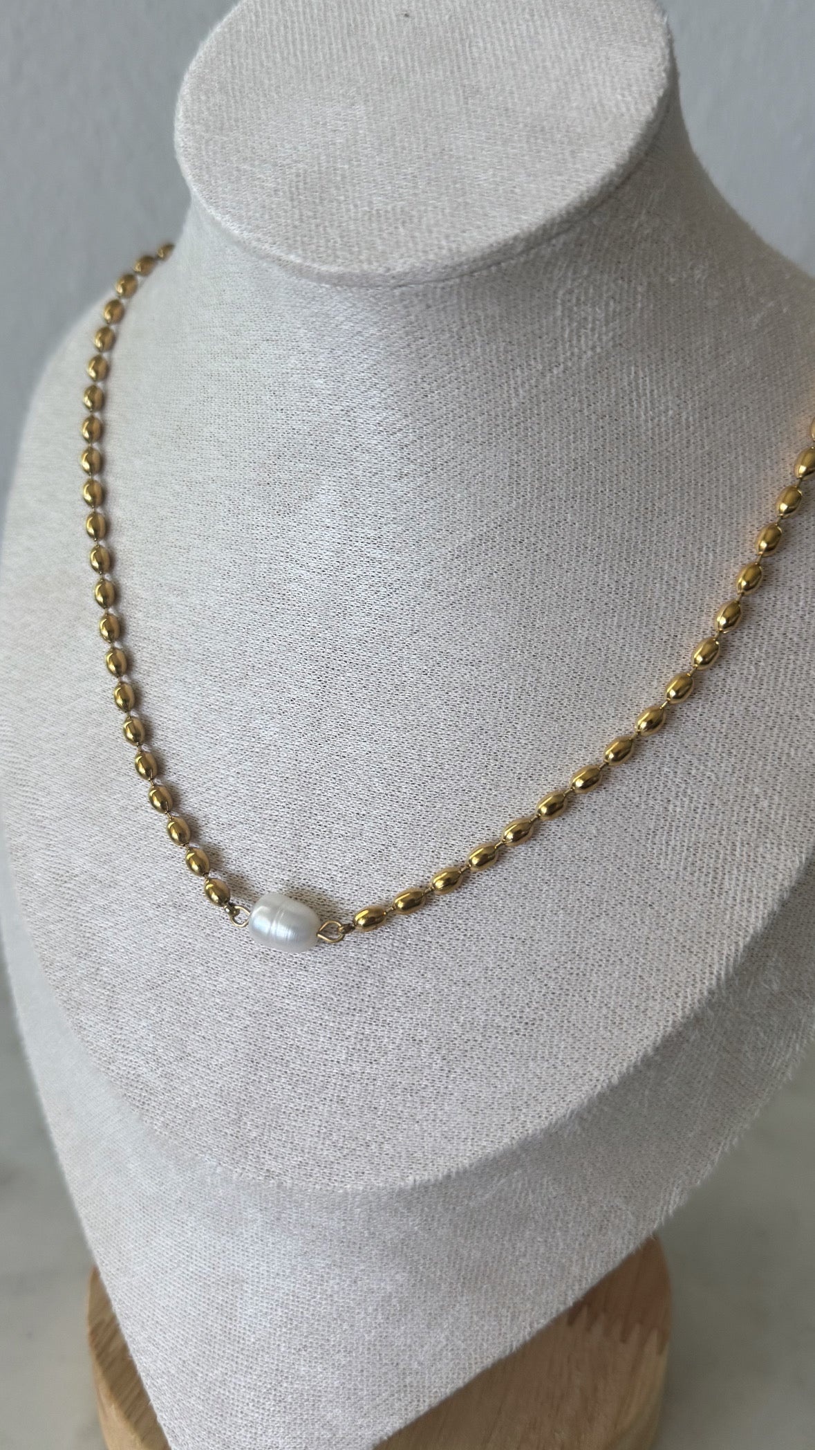 Dainty Pearl Necklace
