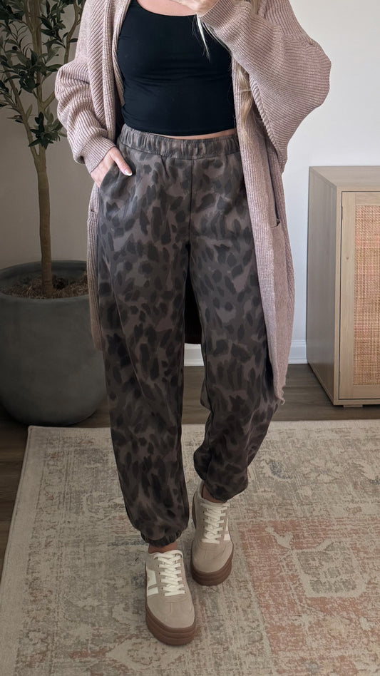 Leopard Joggers / Brown
