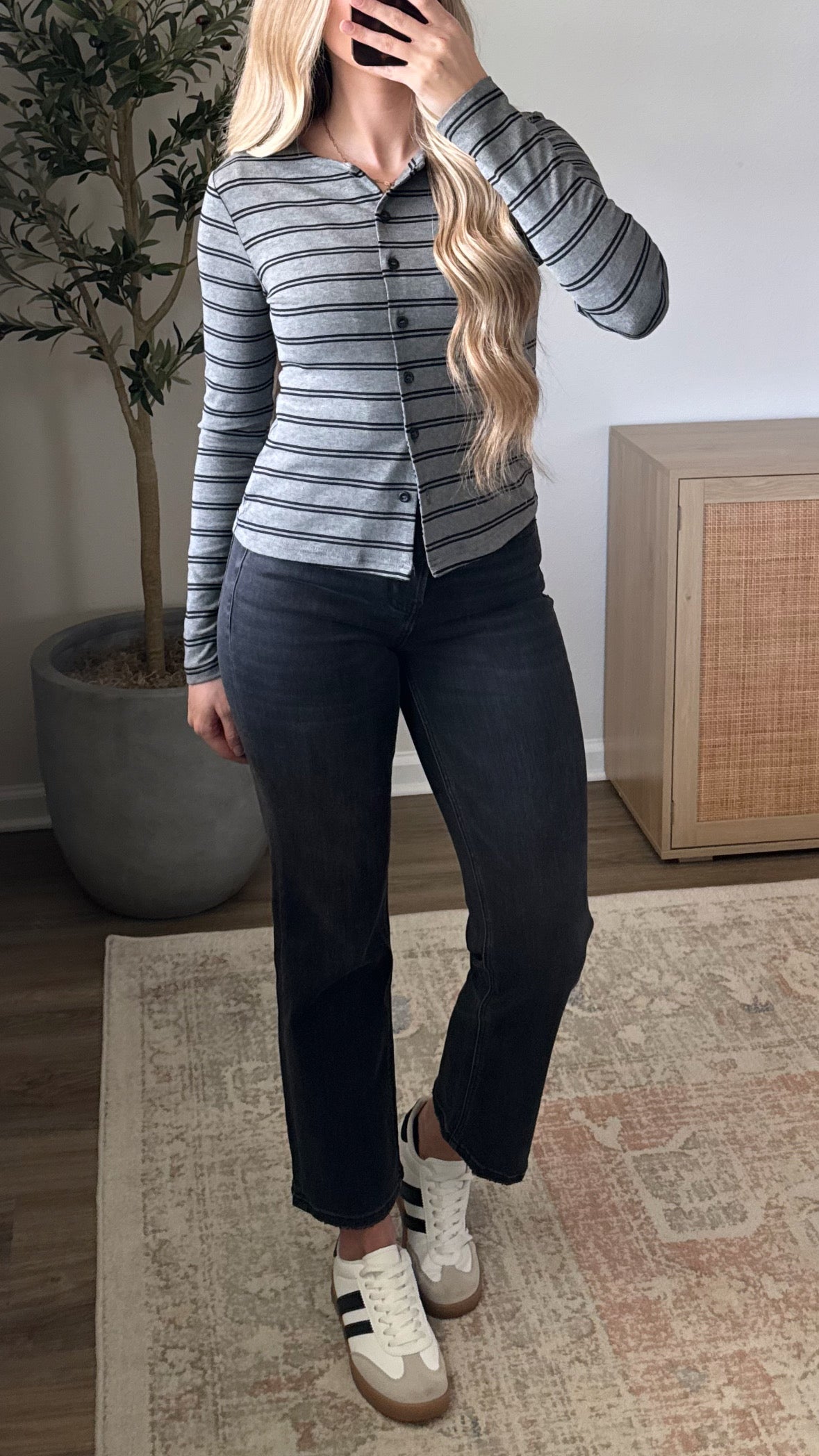 Button Down Long Sleeve / Grey Stripes