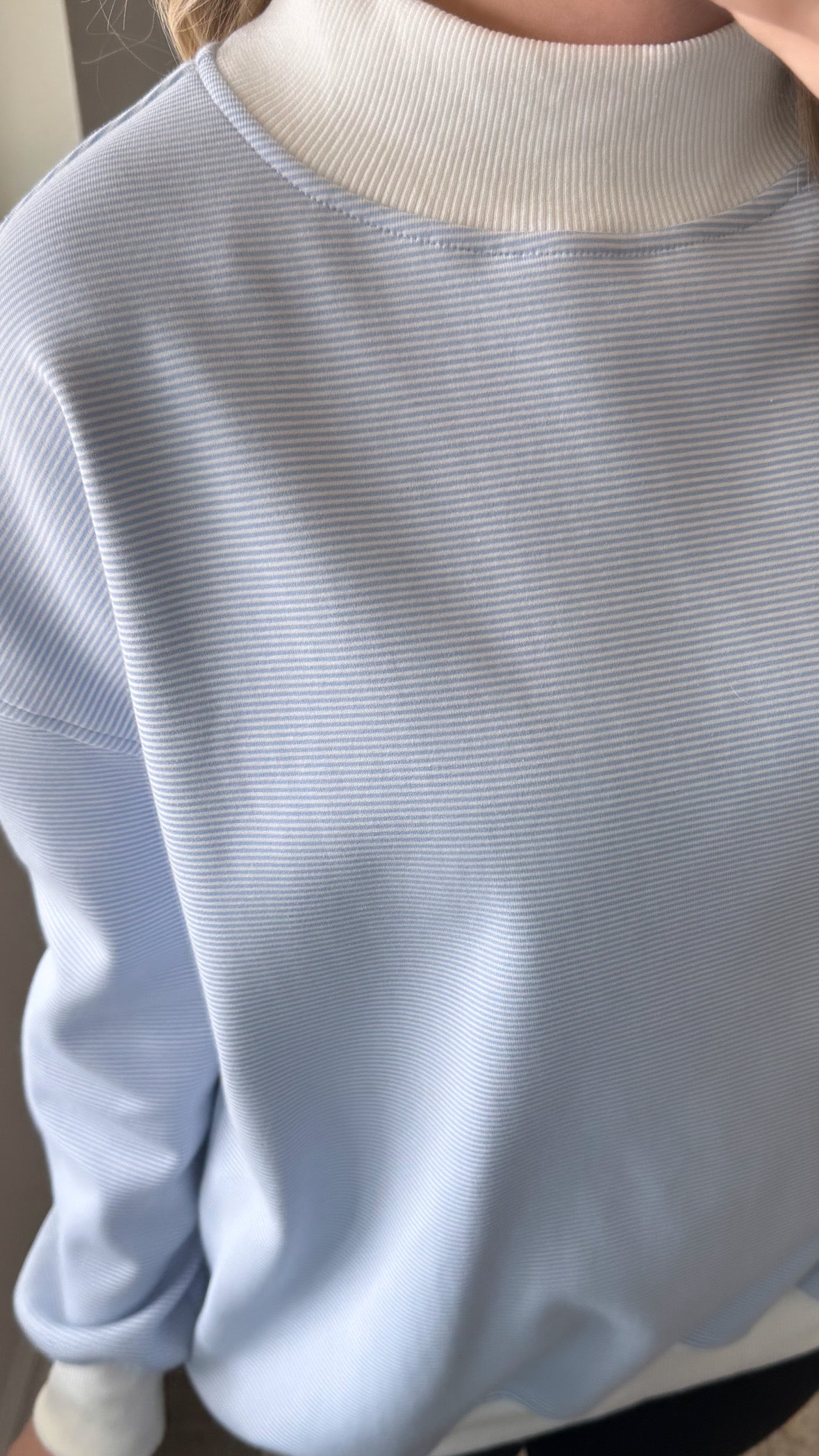 Coastal Striped Mock Neck / Blue