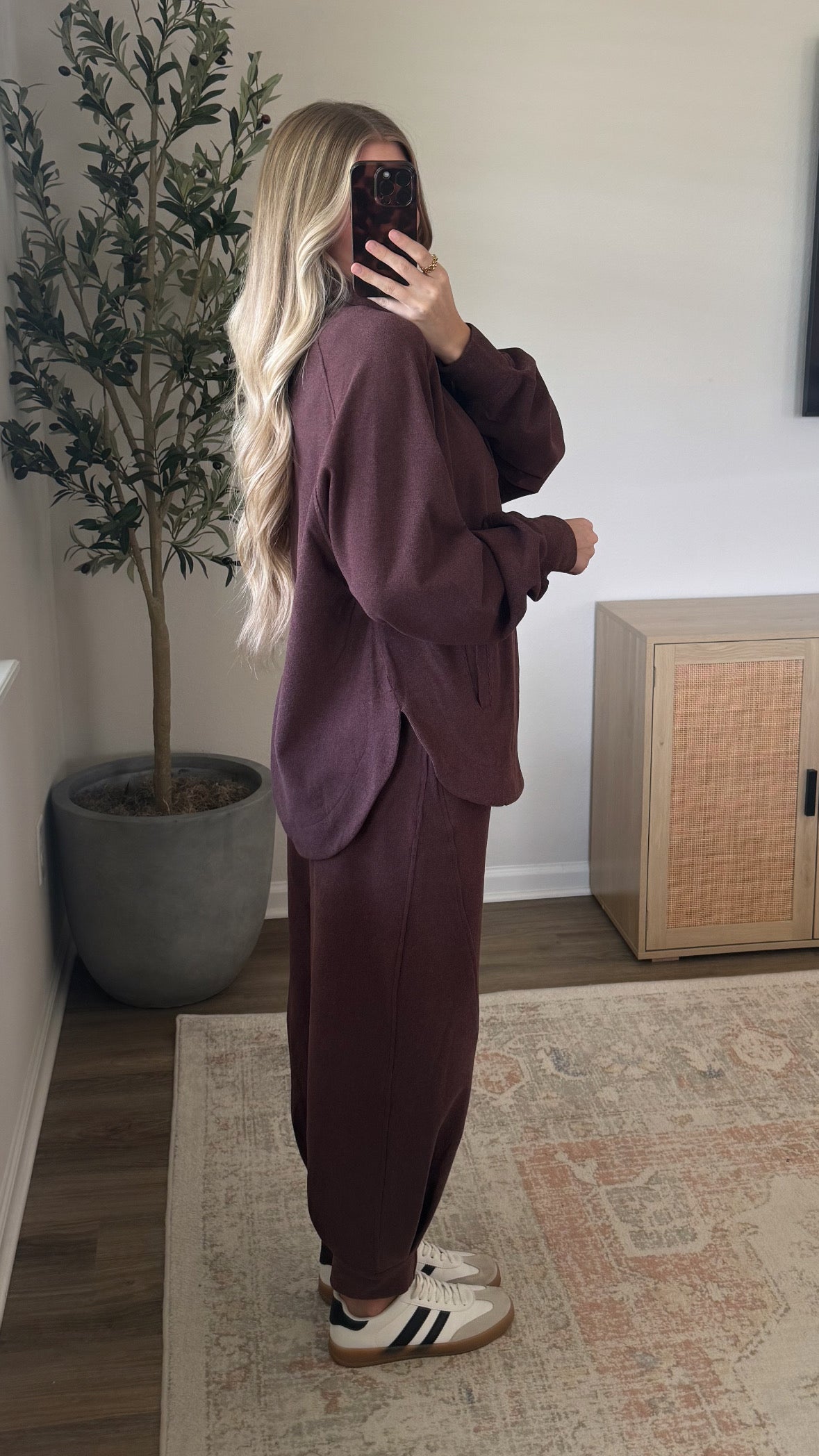 Henley Pullover / Dark Cherry