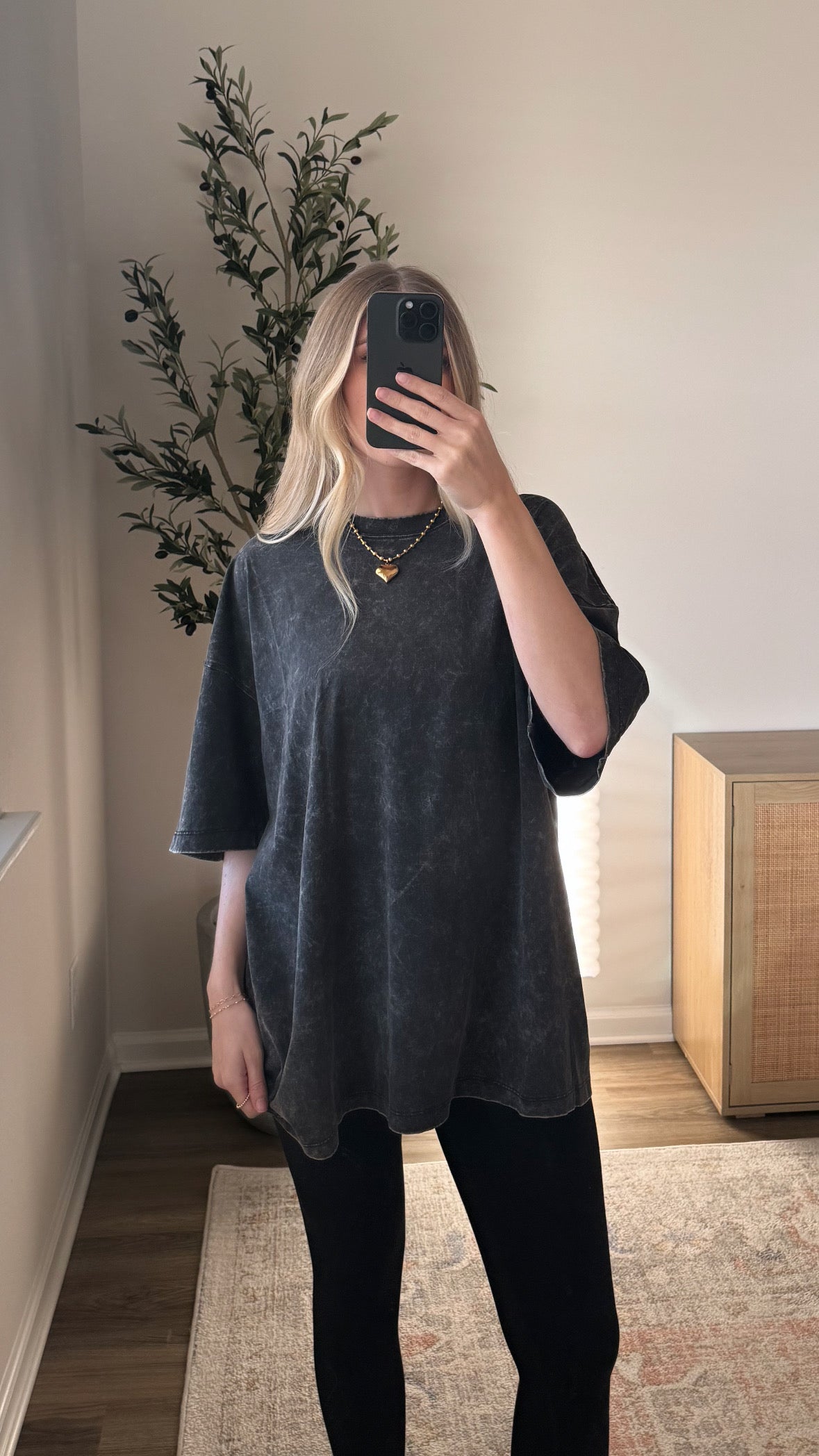 11 Color Options / Girlfriend Tee