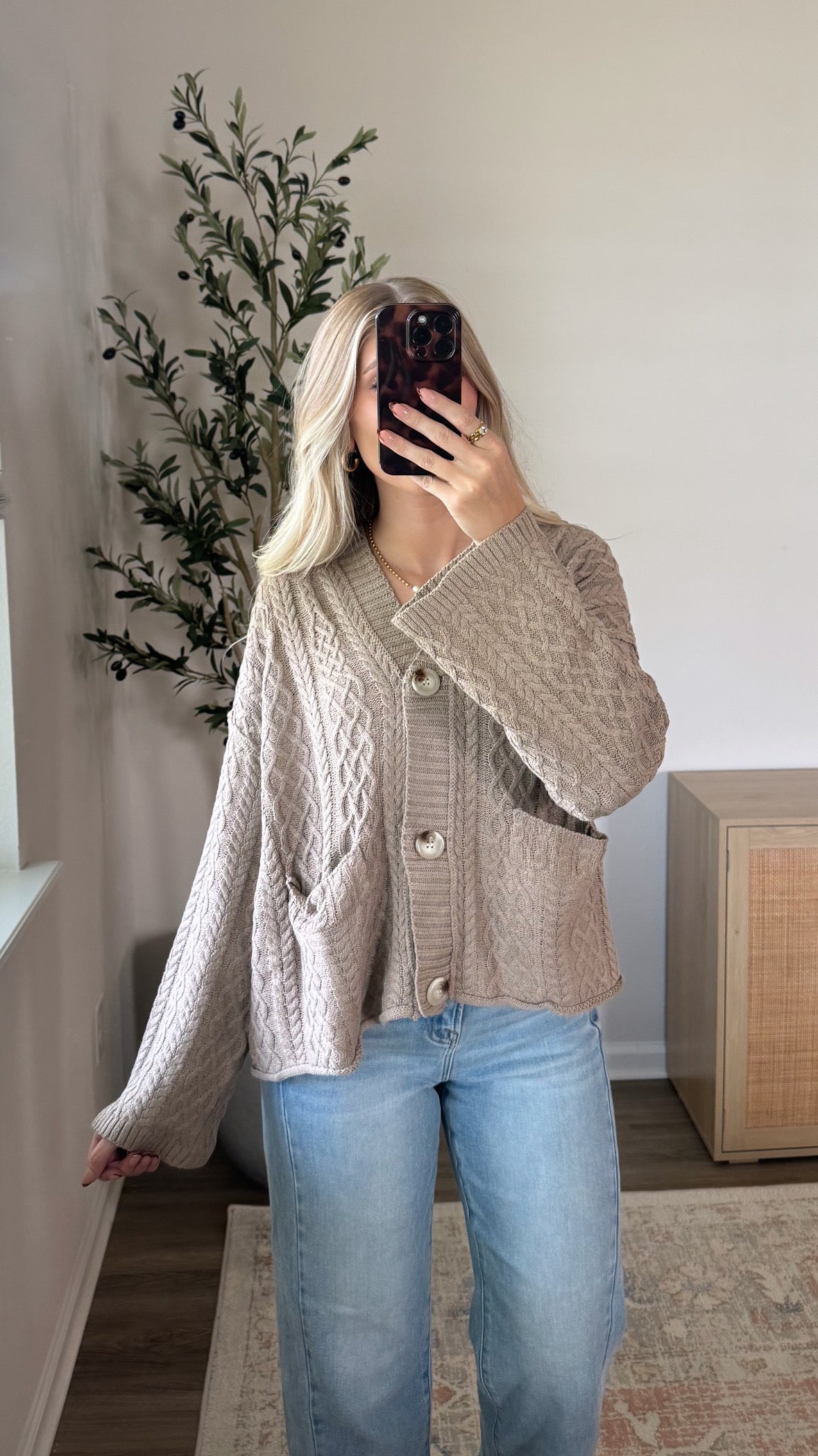 PREORDER (8/29) - Blakely Cable Knit Cardigan / Latte