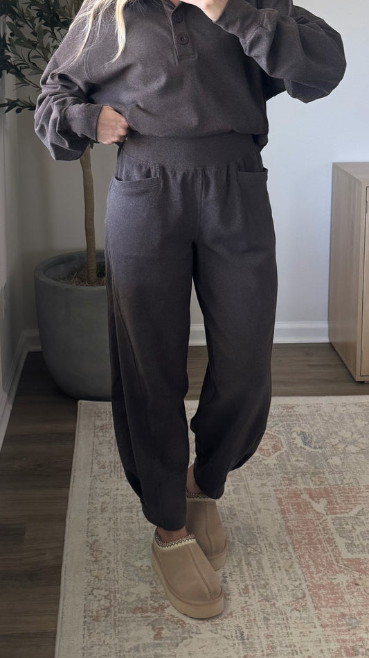 Barrel Sweatpants / Dark Brown