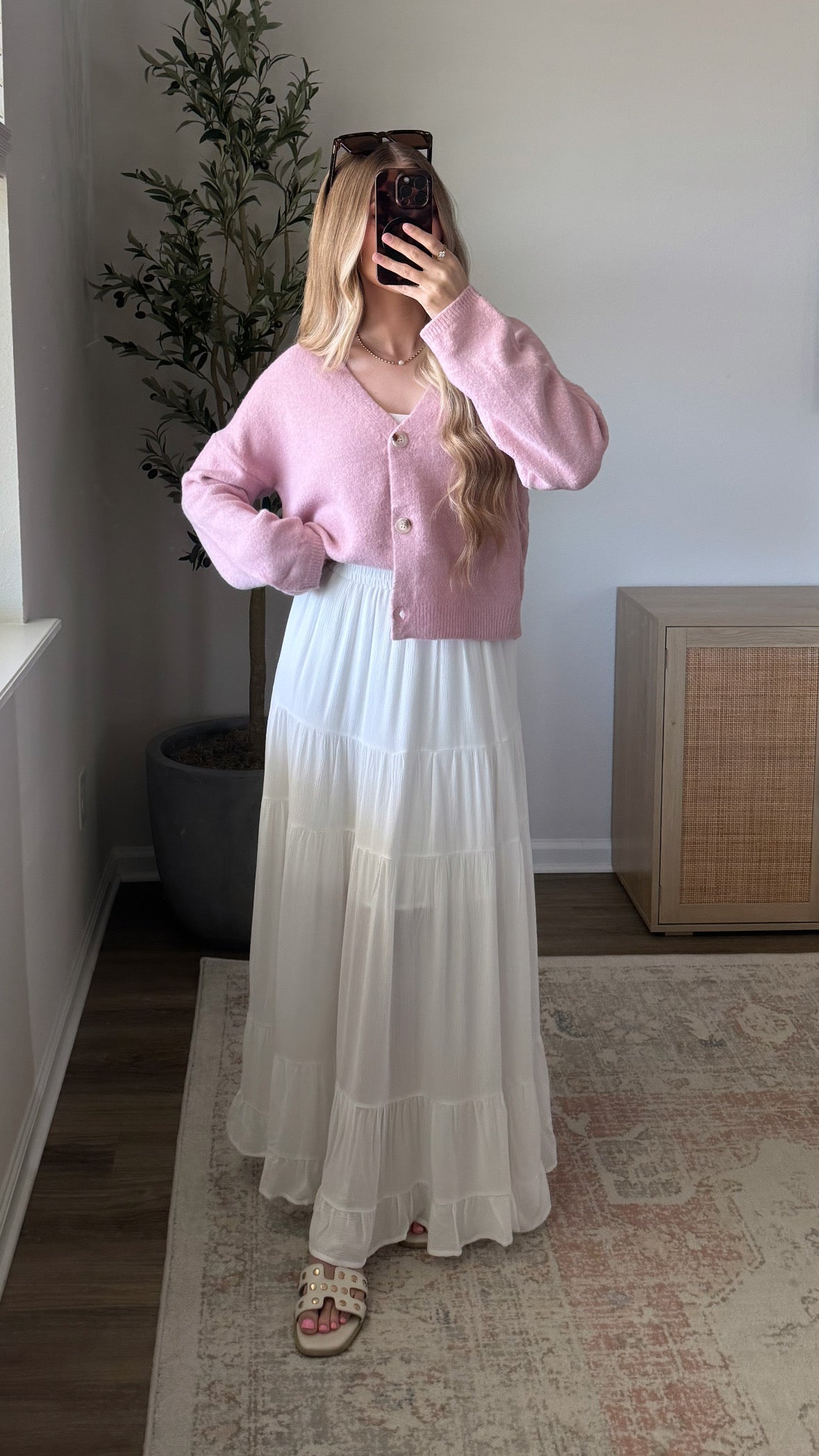 Petal Button Down Cardigan / Pink