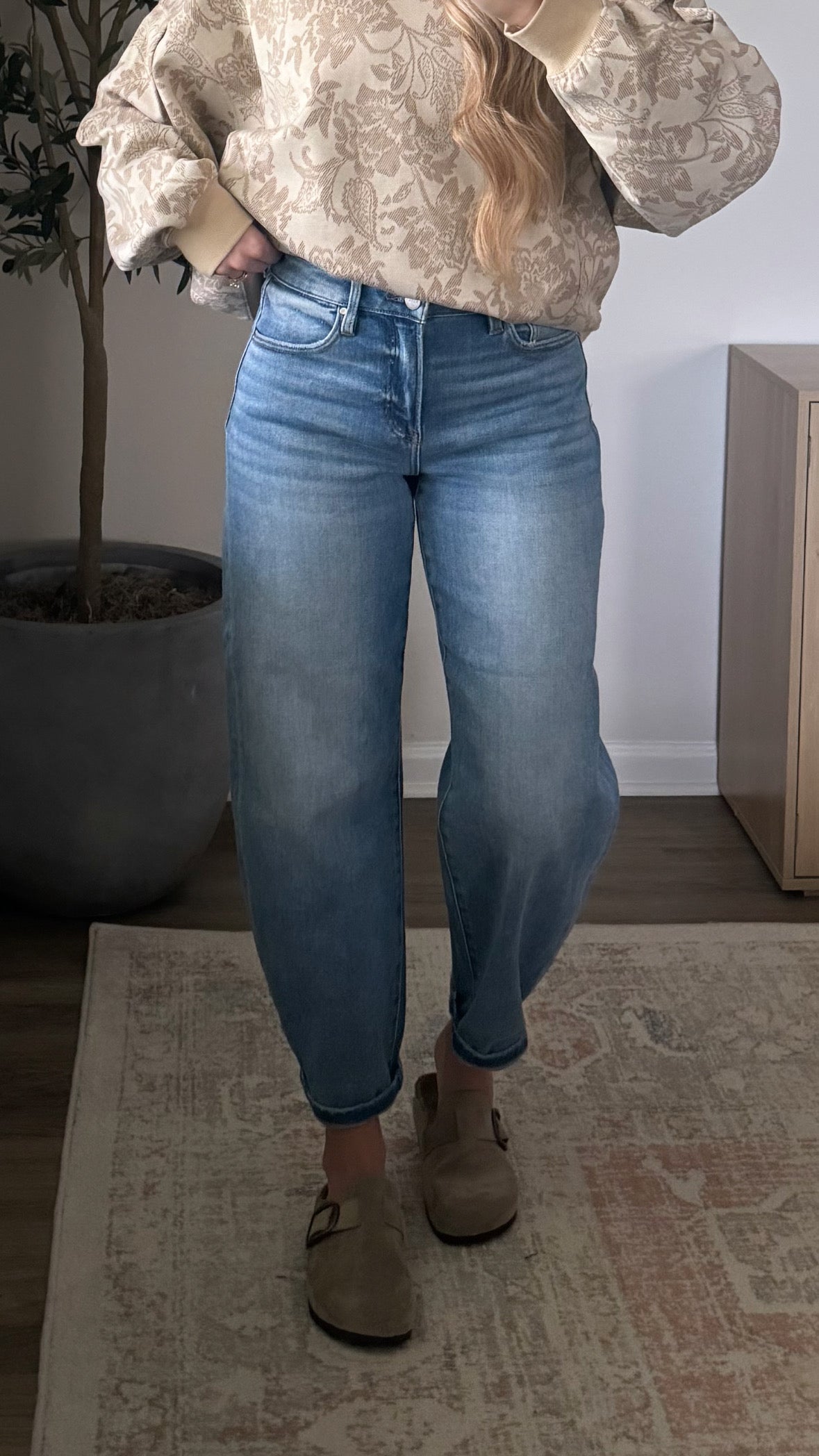 Emma Comfort Barrel Denim / Light Wash
