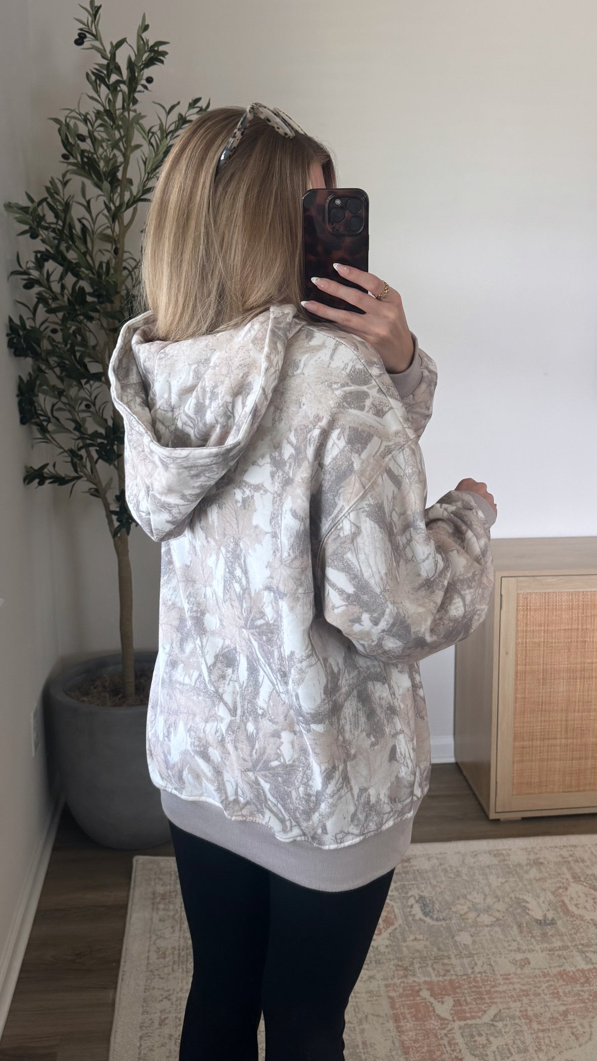 Camo Hoodie / Light Grey