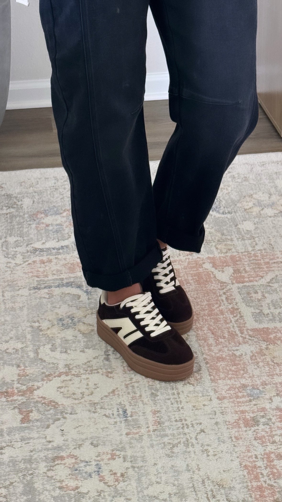 Platform Sneakers / Brown