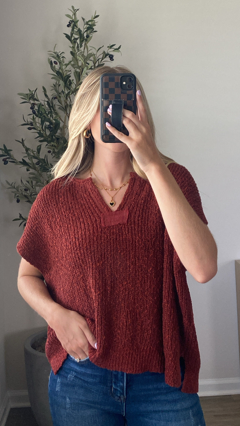 Sleeveless Popcorn Knit / Rust