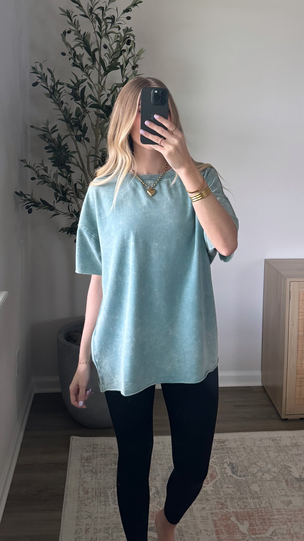 7 Colors / Boyfriend Tee