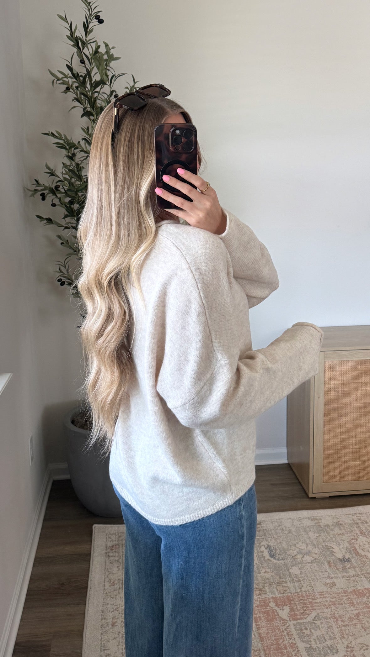 Classic Cardigan / Natural