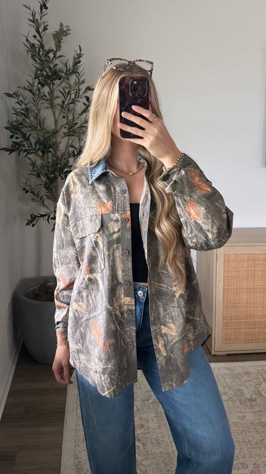 Lightweight Camo Shacket / Denim Collar