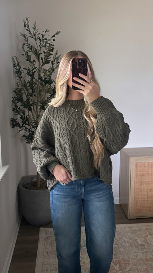 Cable Knit Sweater / Olive Green