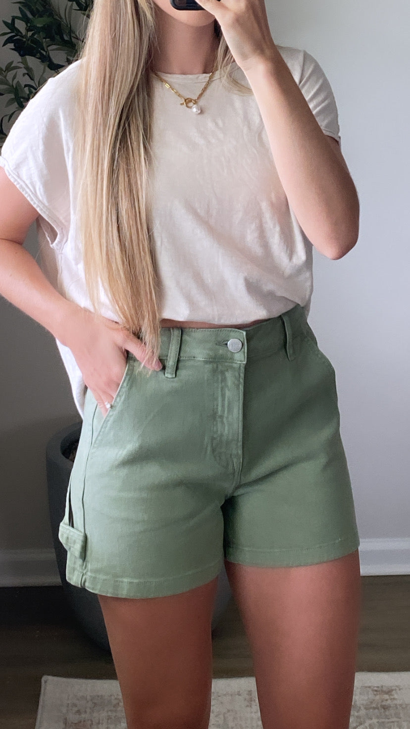 Risen Carpenter Shorts / Olive