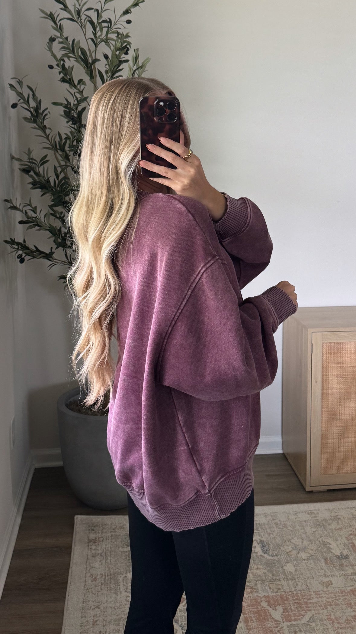 Cozy Fleece Pullover / Eggplant