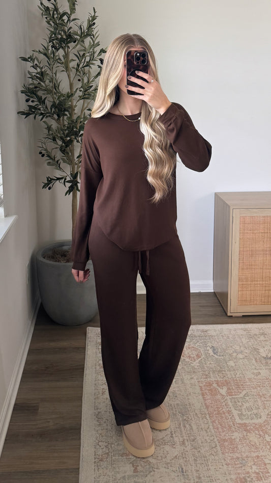 Lux Lounge Long Sleeve Set / Brown
