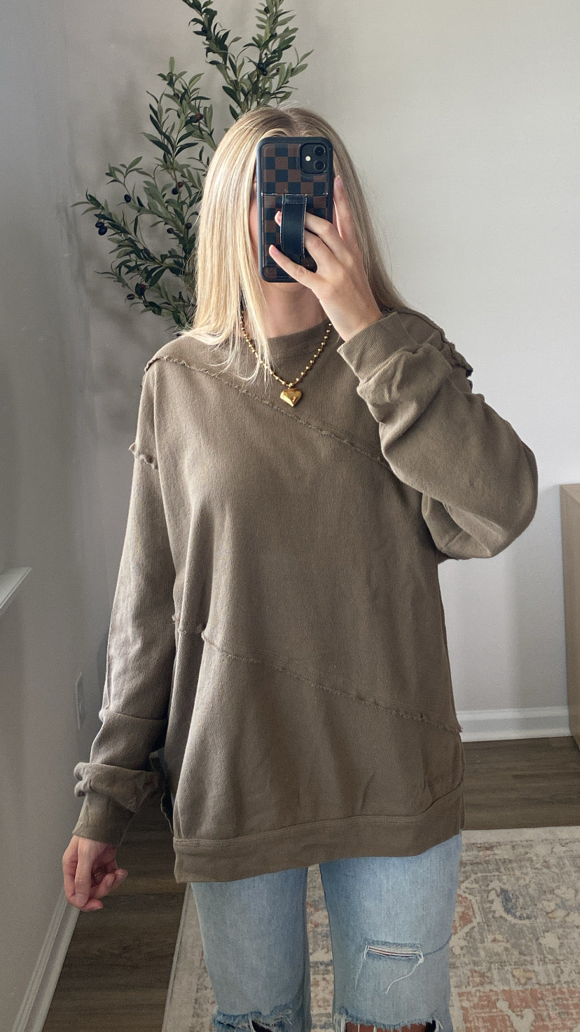 Textured Pullover / Olive