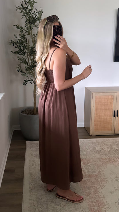 Pleated Midi Dress / Dark Brown