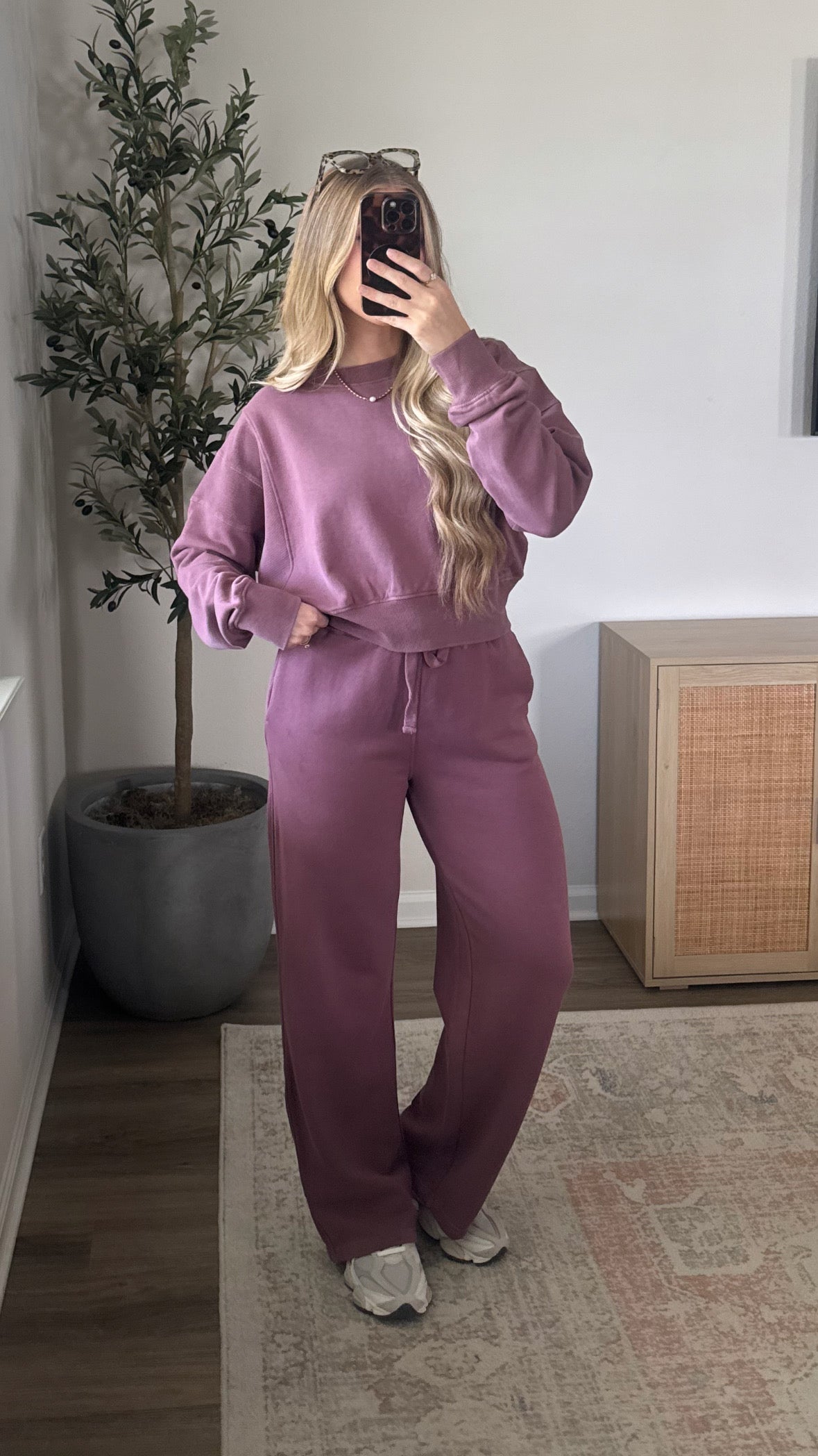 Maddie Crewneck Sweatshirt / Rosewood